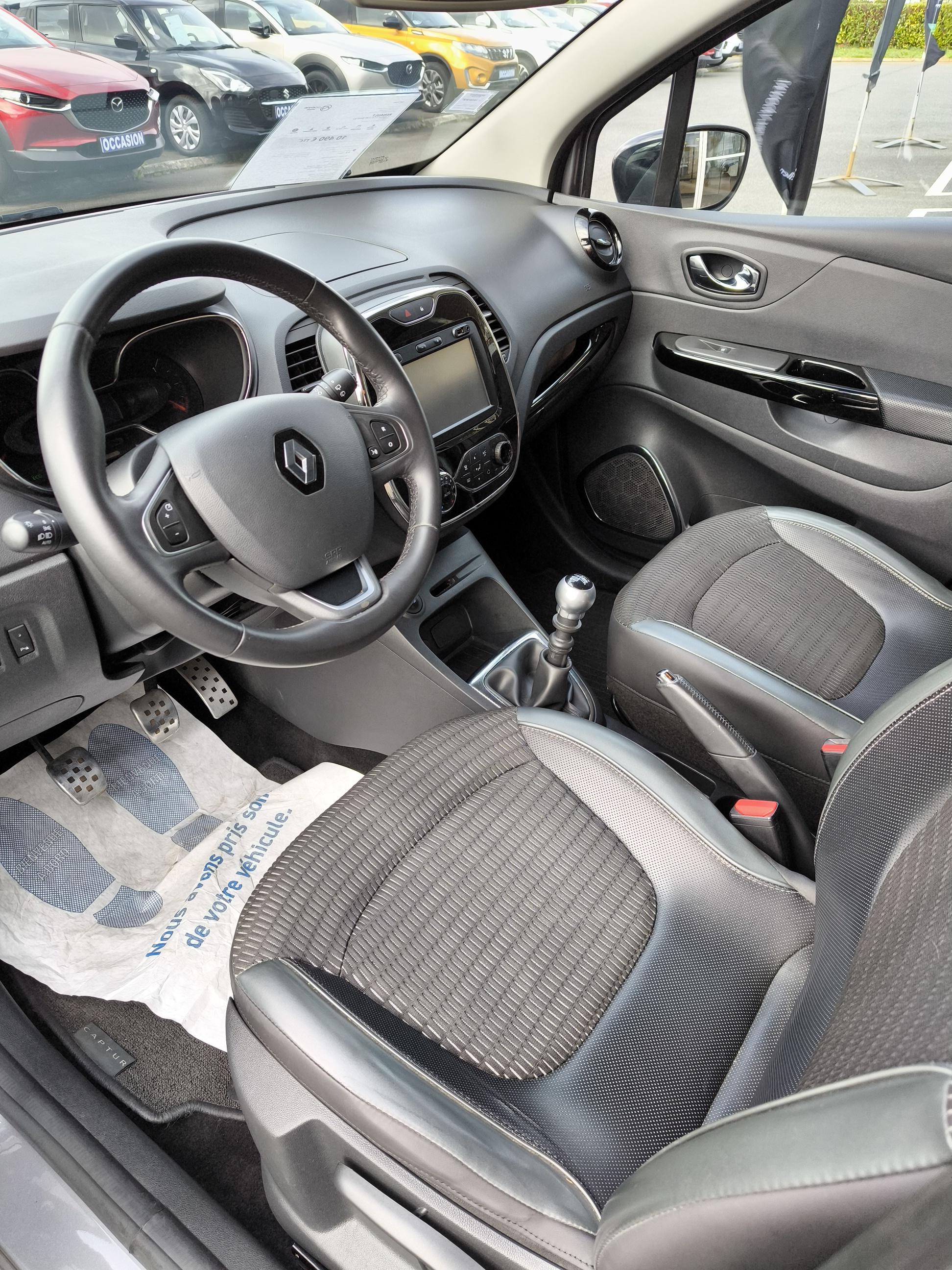 RENAULT Captur TCe 120 Energy Intens - Véhicule Occasion - Océane Auto RENAULT Captur TCe 120 Energy Intens - Véhicule Occasion Océane Auto