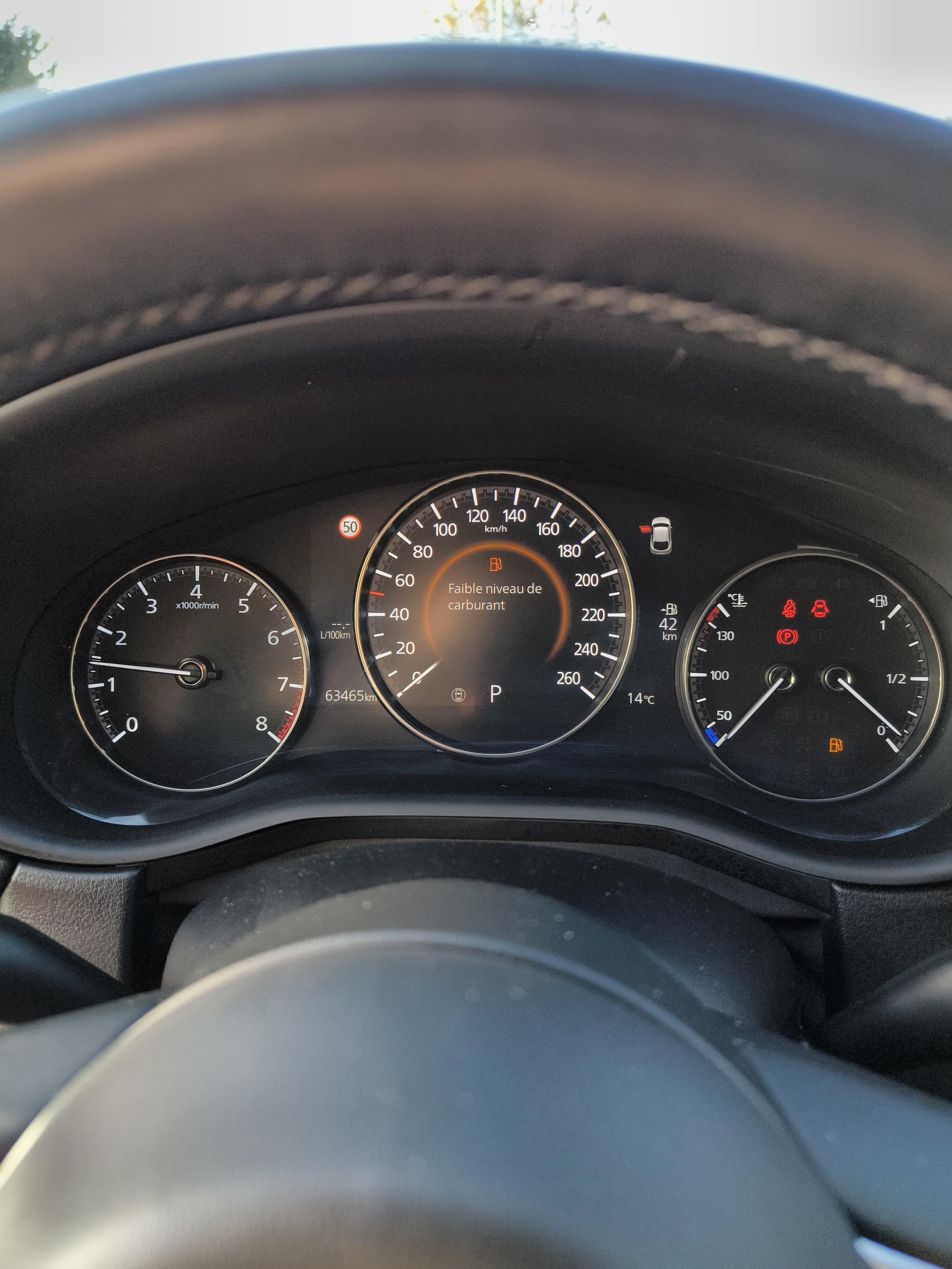 MAZDA CX-30 2.0L SKYACTIV-G M Hybrid 122 ch 4x2 BVA6 Style - Véhicule Occasion - Océane Auto MAZDA CX-30 2.0L SKYACTIV-G M Hybrid 122 ch 4x2 BVA6 Style - Véhicule Occasion Océane Auto