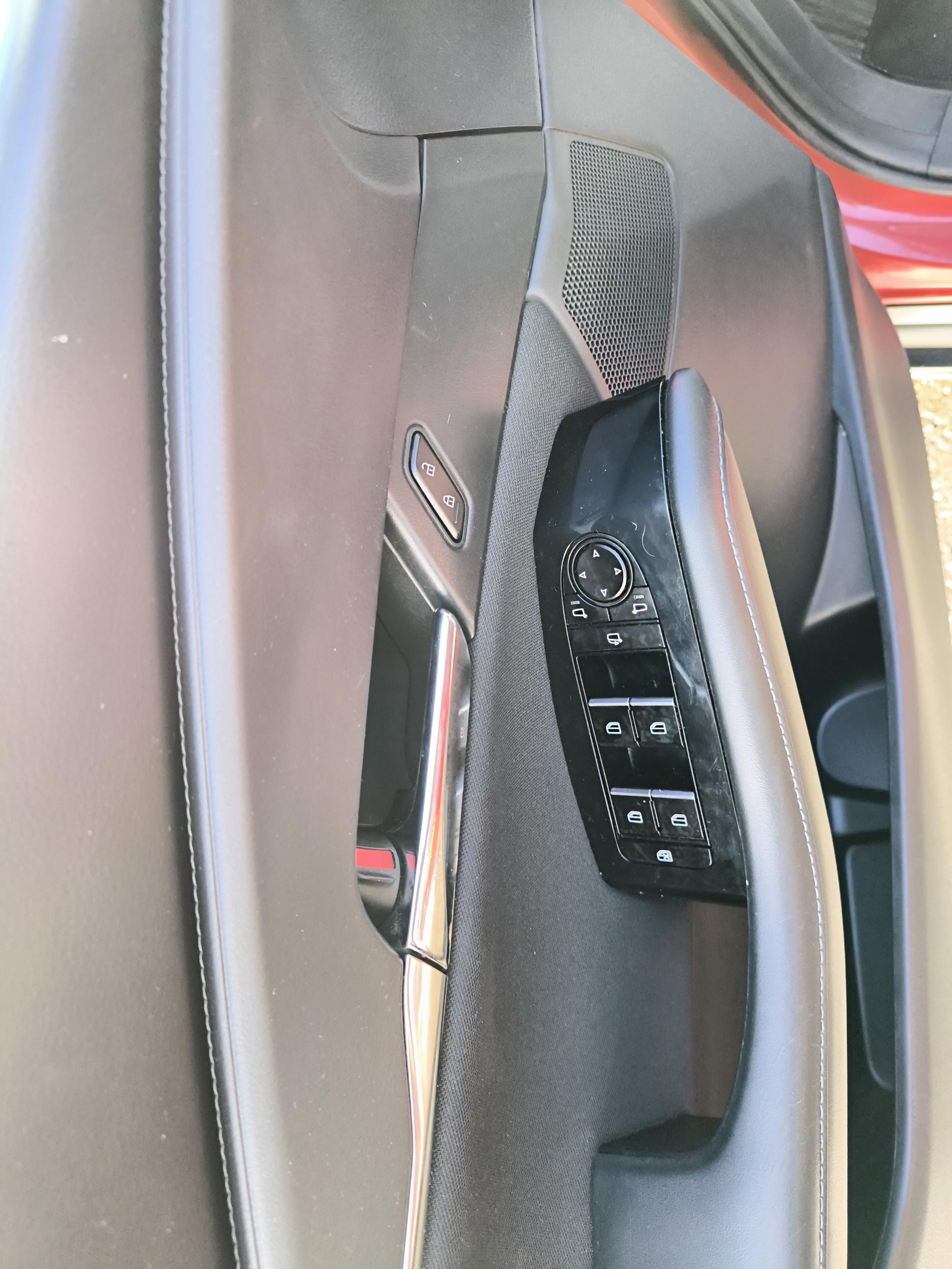 MAZDA CX-30 2.0L SKYACTIV-G M Hybrid 122 ch 4x2 BVA6 Style - Véhicule Occasion - Océane Auto MAZDA CX-30 2.0L SKYACTIV-G M Hybrid 122 ch 4x2 BVA6 Style - Véhicule Occasion Océane Auto