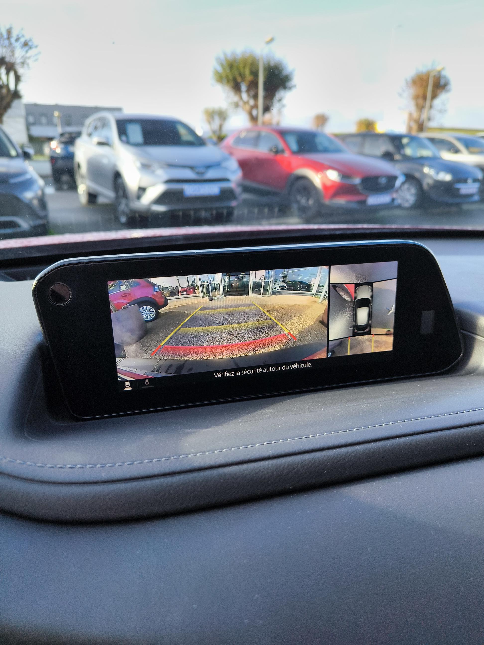 MAZDA CX-30 2.0L SKYACTIV-G M Hybrid 122 ch 4x2 BVA6 Style - Véhicule Occasion - Océane Auto MAZDA CX-30 2.0L SKYACTIV-G M Hybrid 122 ch 4x2 BVA6 Style - Véhicule Occasion Océane Auto