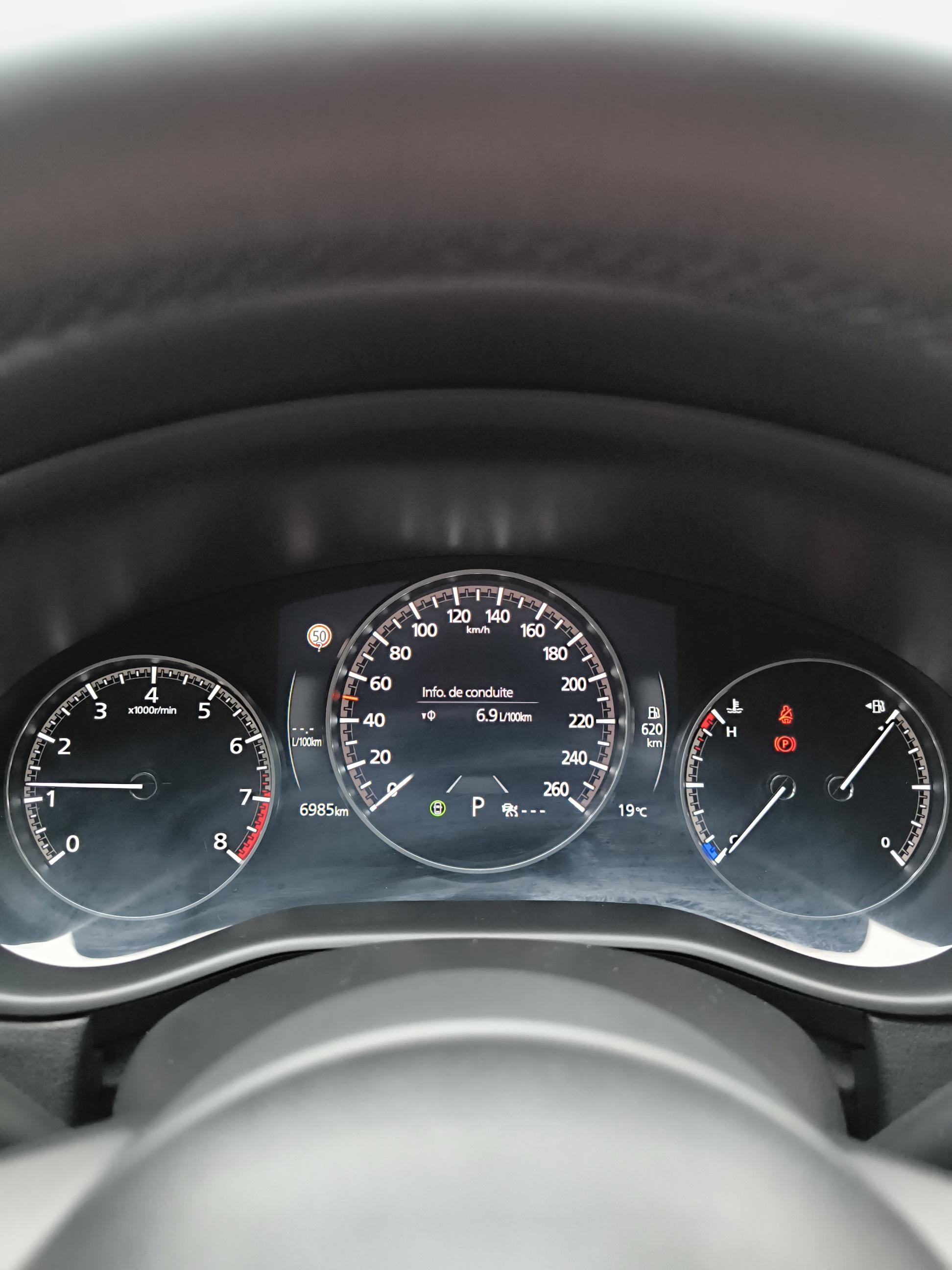 MAZDA CX-30 2.0L e-SKYACTIV X M Hybrid 186 ch 4x2 BVA6 Homura - Véhicule Occasion - Océane Auto MAZDA CX-30 2.0L e-SKYACTIV X M Hybrid 186 ch 4x2 BVA6 Homura - Véhicule Occasion Océane Auto