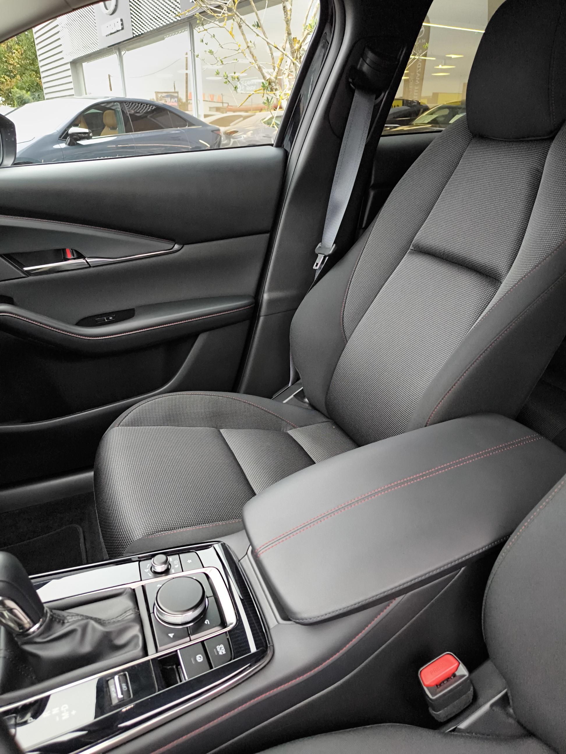 MAZDA CX-30 2.0L e-SKYACTIV X M Hybrid 186 ch 4x2 BVA6 Homura - Véhicule Occasion - Océane Auto MAZDA CX-30 2.0L e-SKYACTIV X M Hybrid 186 ch 4x2 BVA6 Homura - Véhicule Occasion Océane Auto