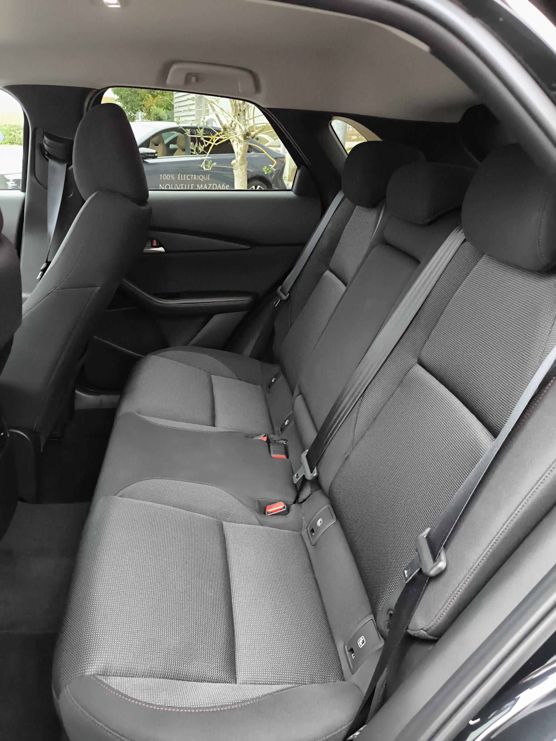 MAZDA CX-30 2.0L e-SKYACTIV X M Hybrid 186 ch 4x2 BVA6 Homura - Véhicule Occasion - Océane Auto MAZDA CX-30 2.0L e-SKYACTIV X M Hybrid 186 ch 4x2 BVA6 Homura - Véhicule Occasion Océane Auto