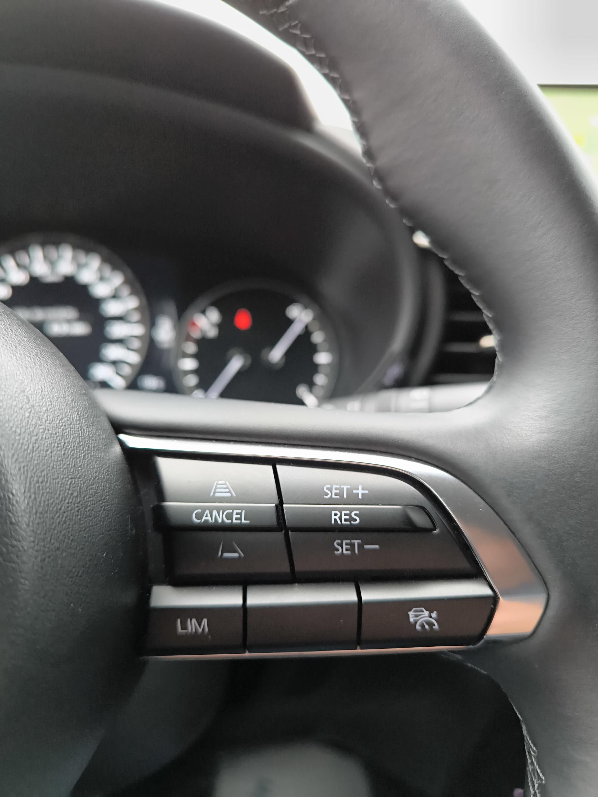 MAZDA CX-30 2.0L e-SKYACTIV X M Hybrid 186 ch 4x2 BVA6 Homura - Véhicule Occasion - Océane Auto MAZDA CX-30 2.0L e-SKYACTIV X M Hybrid 186 ch 4x2 BVA6 Homura - Véhicule Occasion Océane Auto