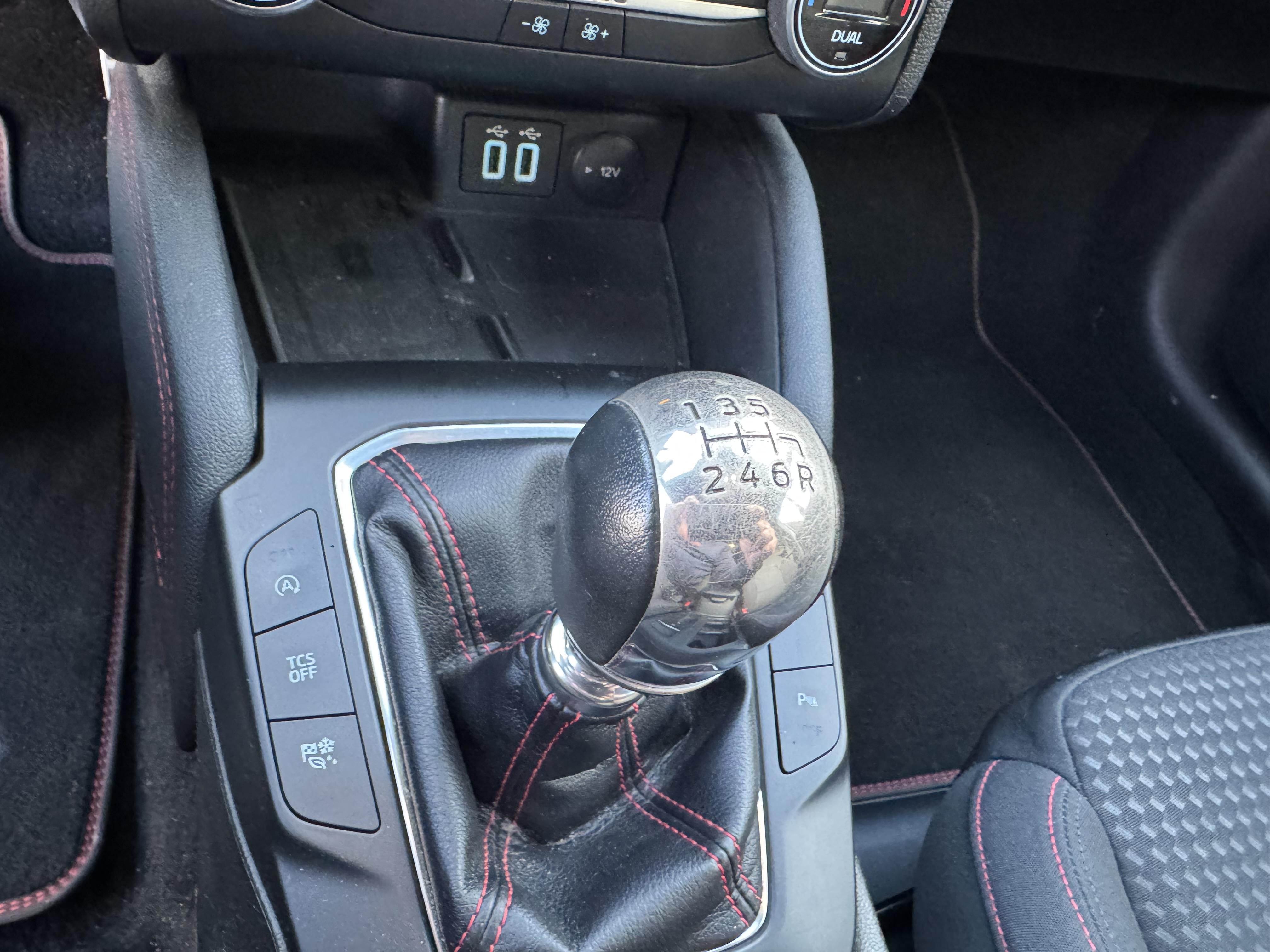 FORD Focus 1.0 EcoBoost 155 S&S mHEV ST Line - Véhicule Occasion Océane Auto