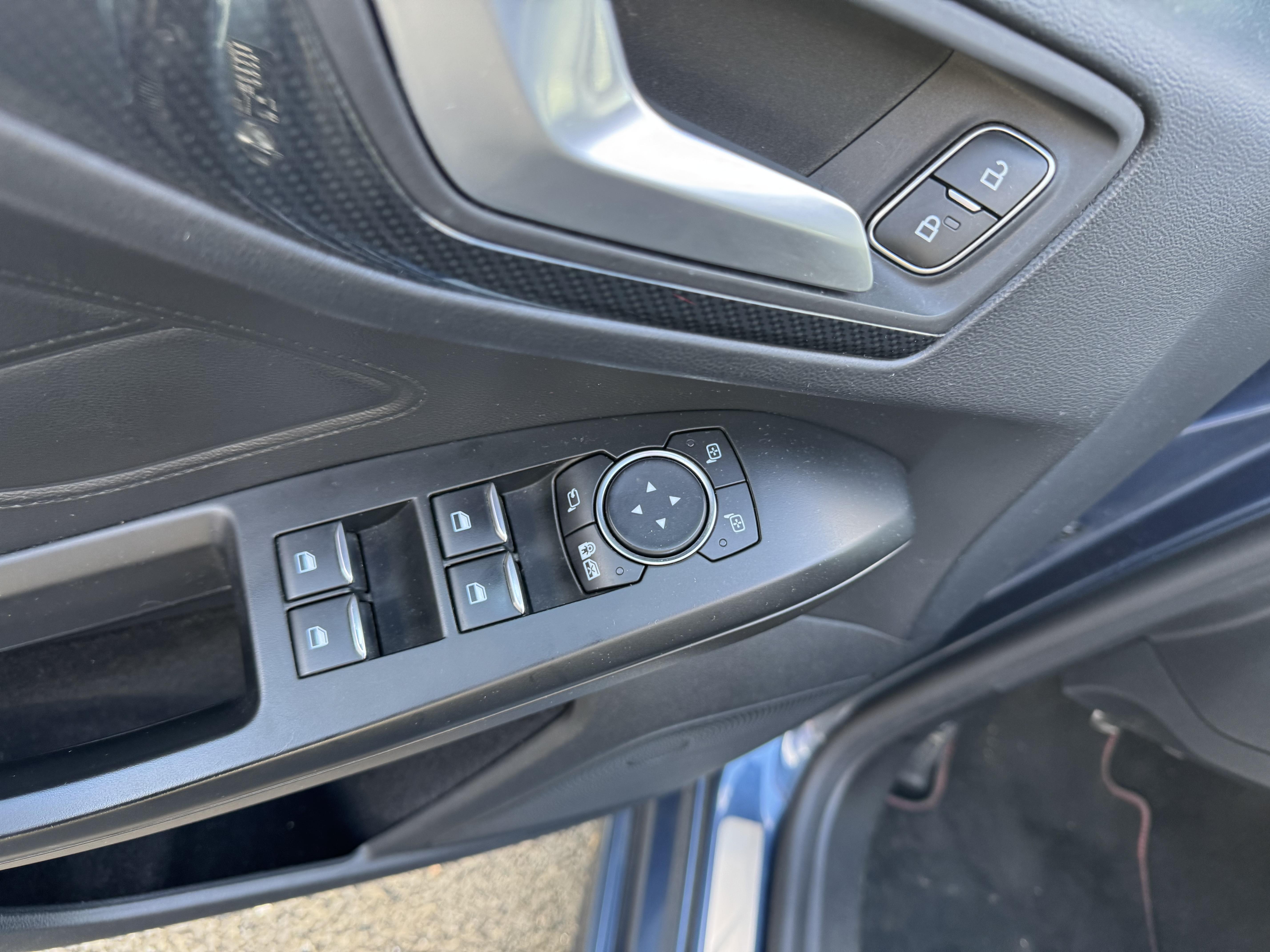 FORD Focus 1.0 EcoBoost 155 S&S mHEV ST Line - Véhicule Occasion Océane Auto