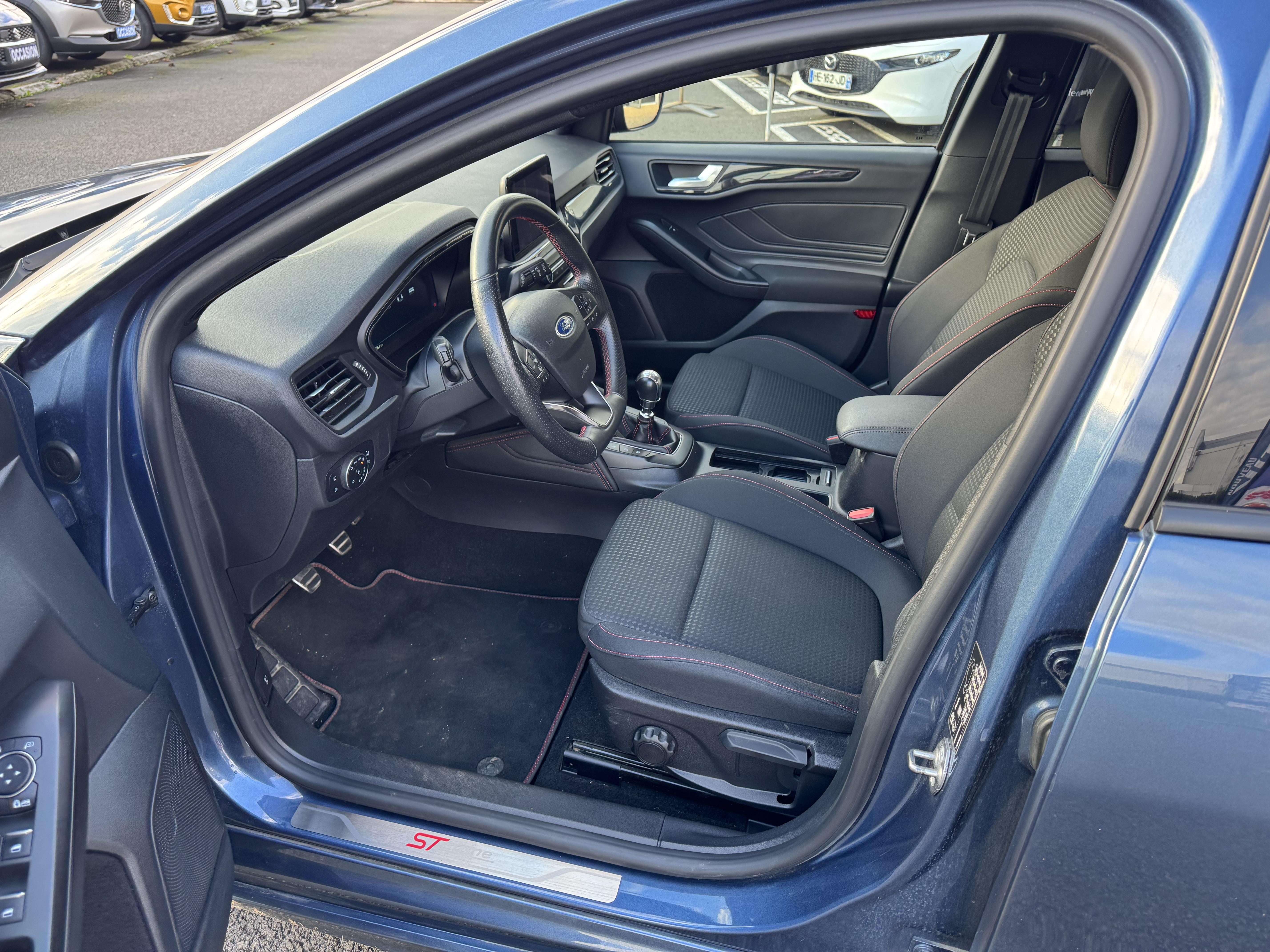 FORD Focus 1.0 EcoBoost 155 S&S mHEV ST Line - Véhicule Occasion Océane Auto