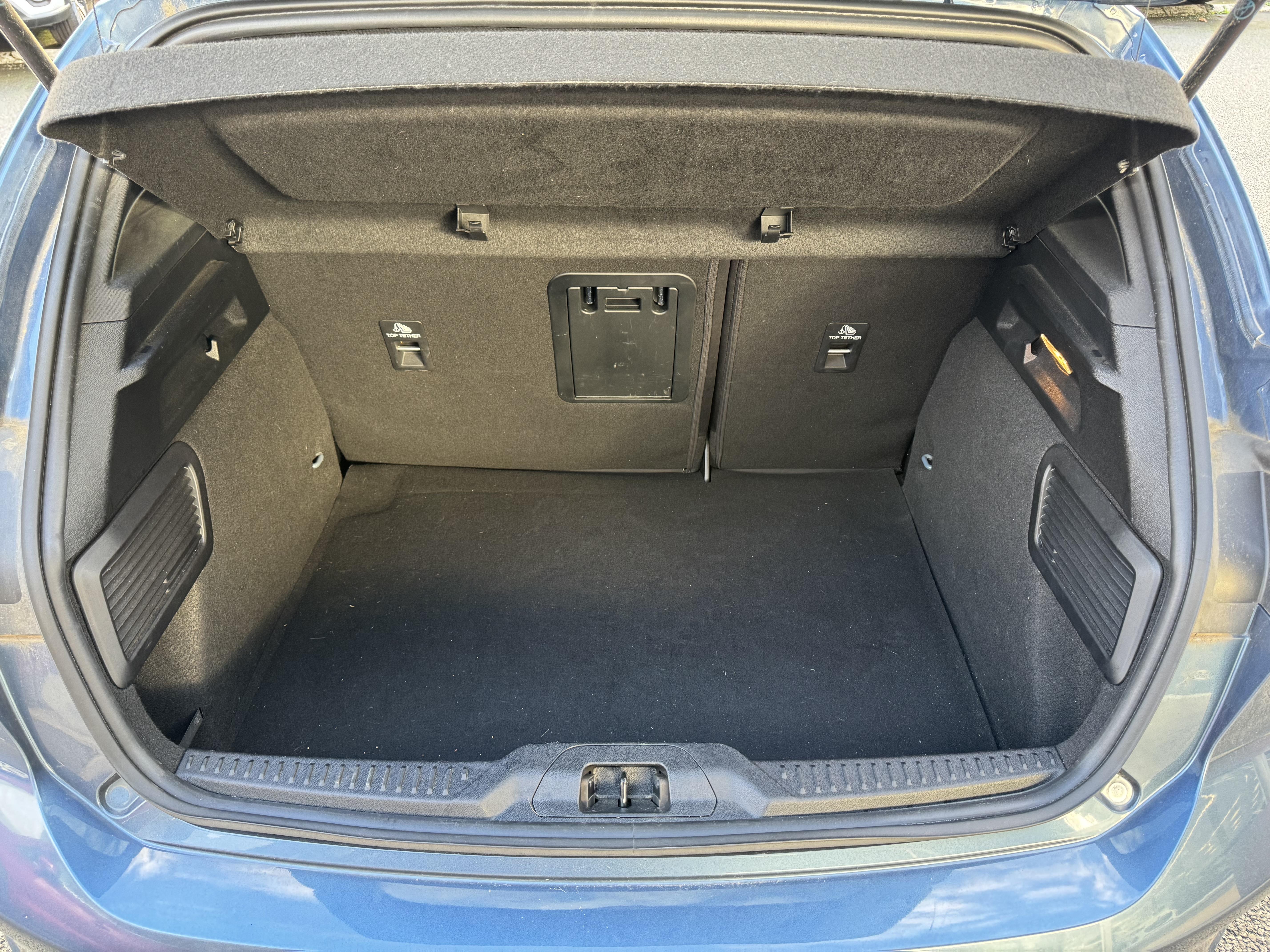 FORD Focus 1.0 EcoBoost 155 S&S mHEV ST Line - Véhicule Occasion Océane Auto