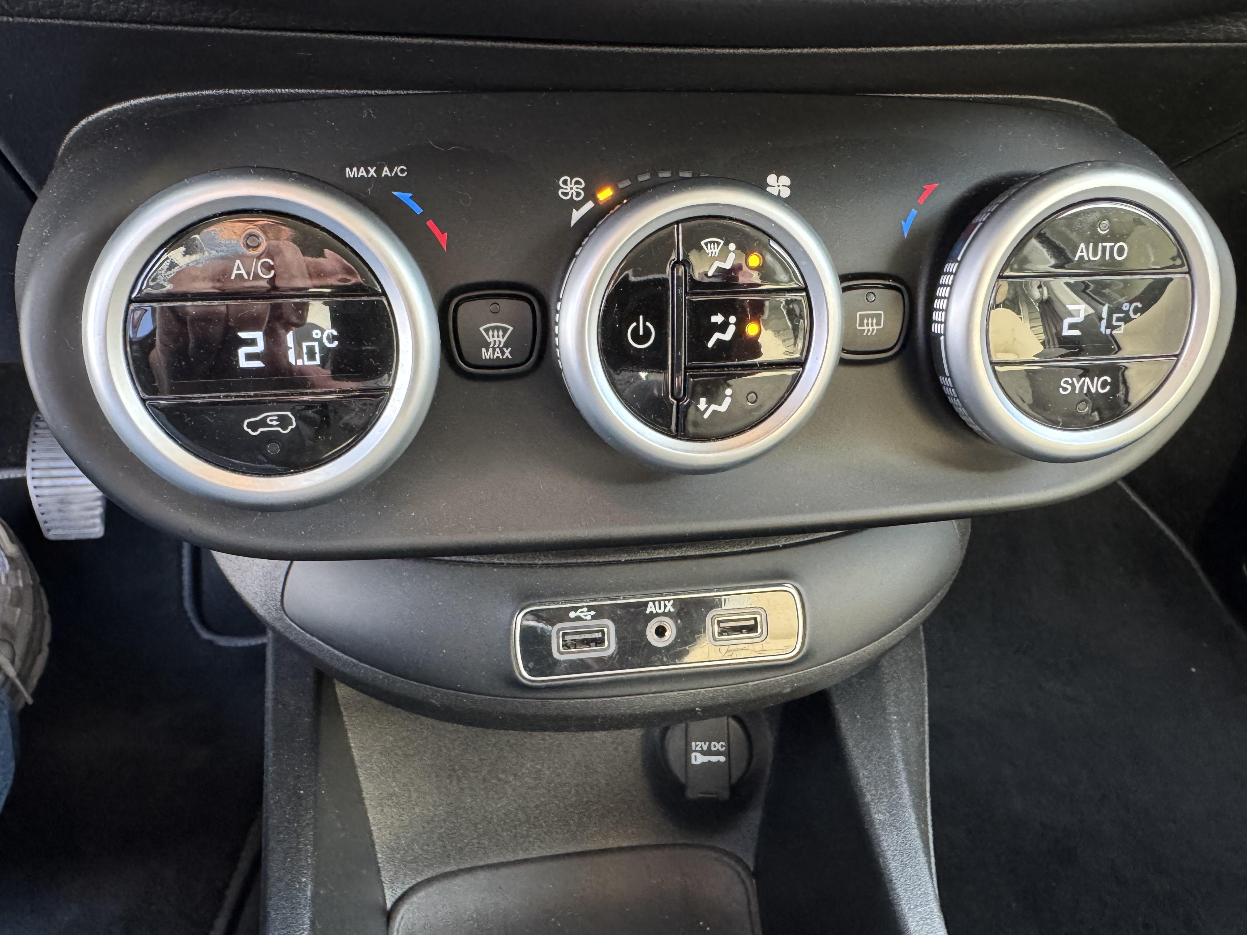 FIAT 500X 1.6 MultiJet 120 ch Popstar - Véhicule Occasion - Océane Auto FIAT 500X 1.6 MultiJet 120 ch Popstar - Véhicule Occasion Océane Auto