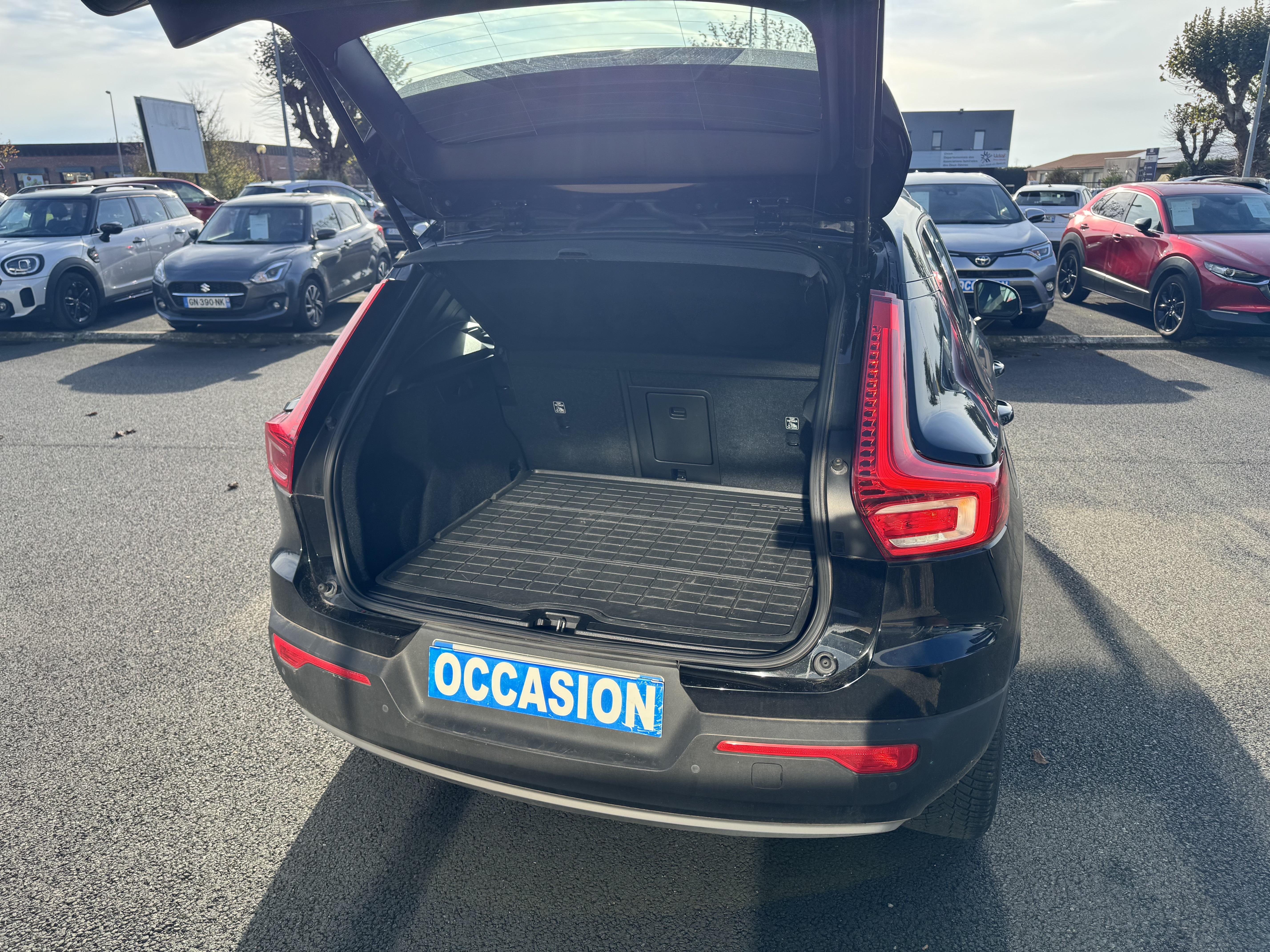 VOLVO XC40 T3 163 ch Geartronic 8 R-Design - Véhicule Occasion Océane Auto