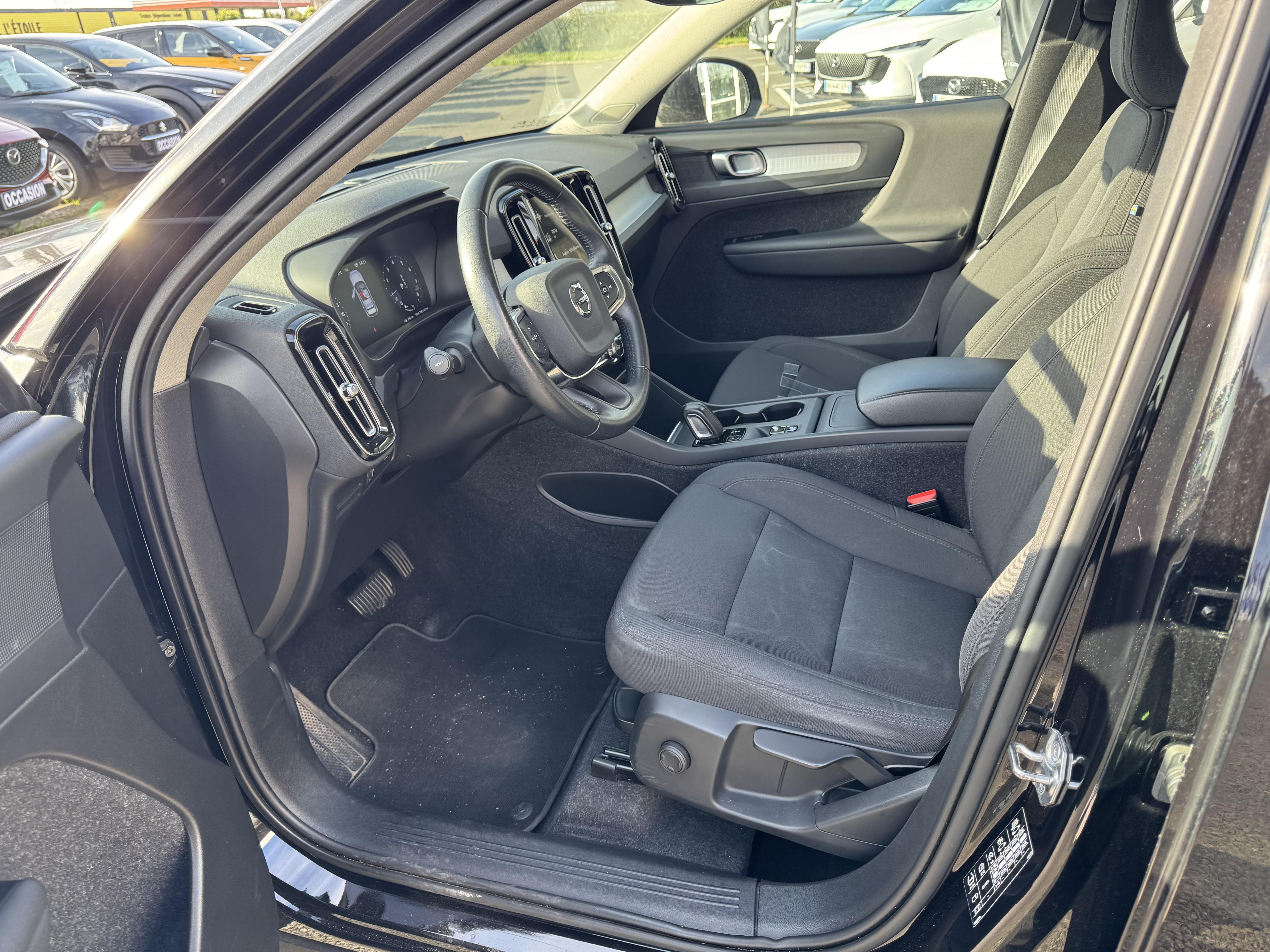 VOLVO XC40 T3 163 ch Geartronic 8 R-Design - Véhicule Occasion Océane Auto