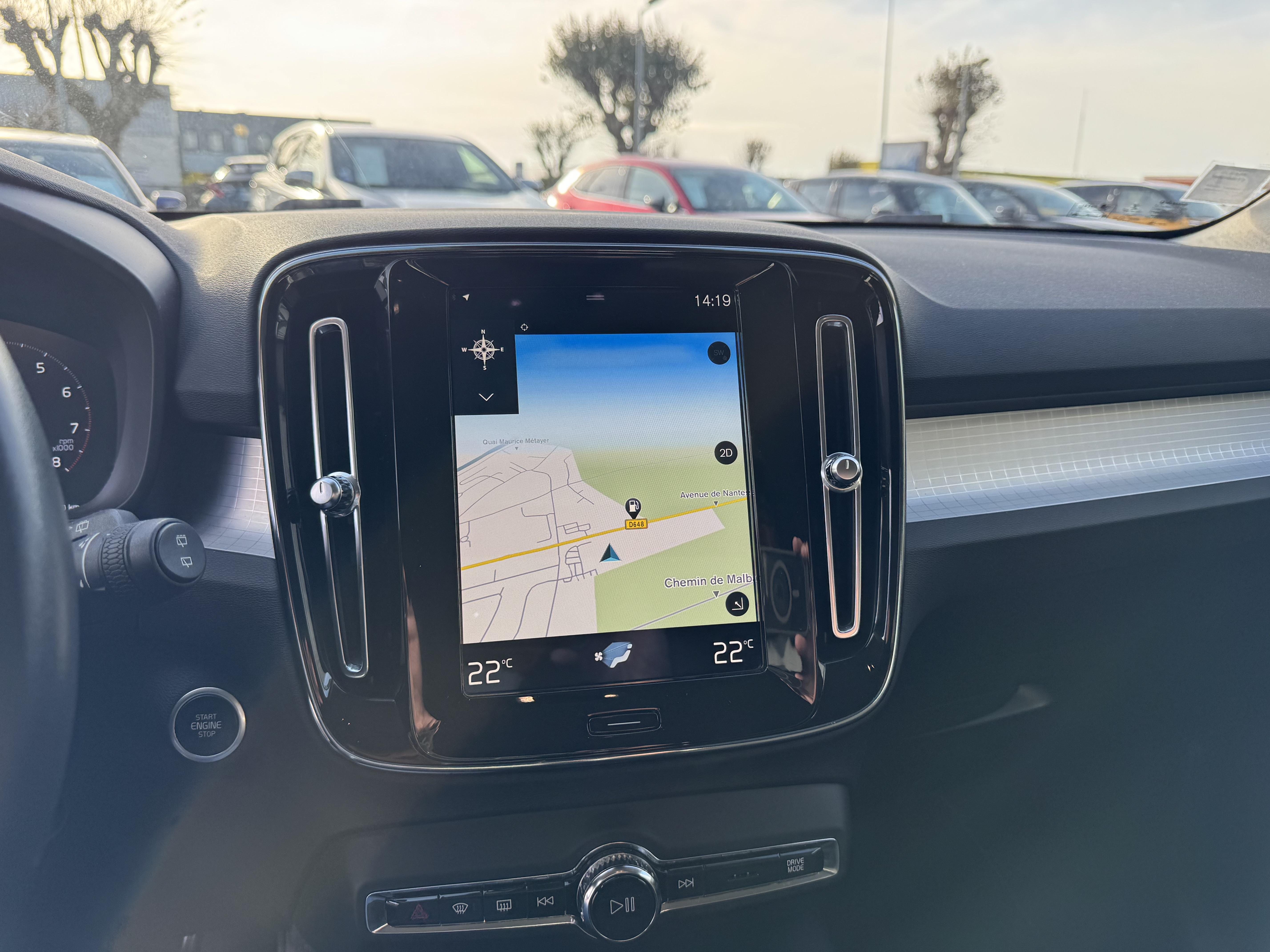 VOLVO XC40 T3 163 ch Geartronic 8 R-Design - Véhicule Occasion Océane Auto