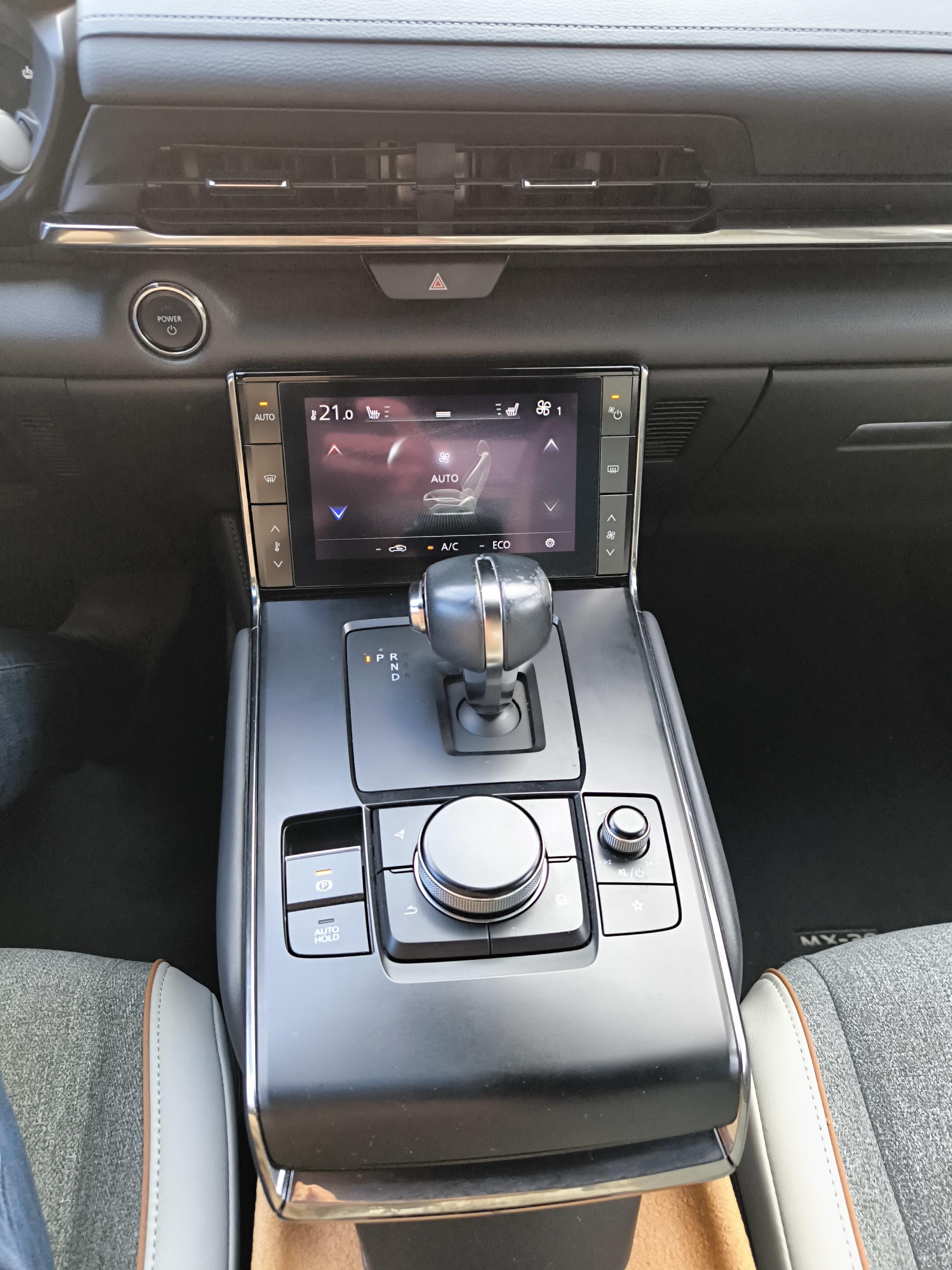 MAZDA MX-30 e-Skyactiv 145 ch First Edition Modern Confidence - Véhicule Occasion Océane Auto