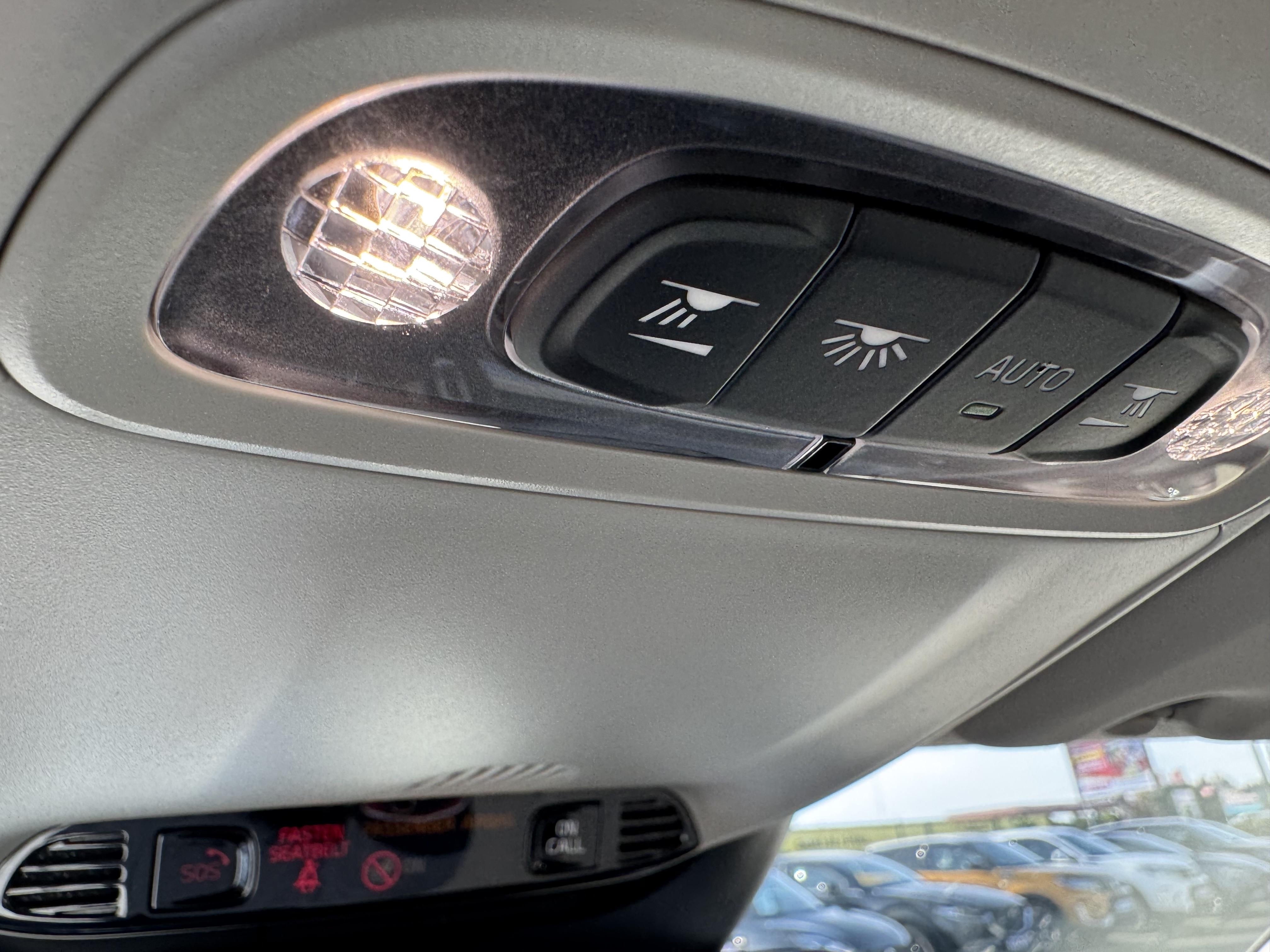 VOLVO XC40 T3 163 ch Geartronic 8 R-Design - Véhicule Occasion Océane Auto