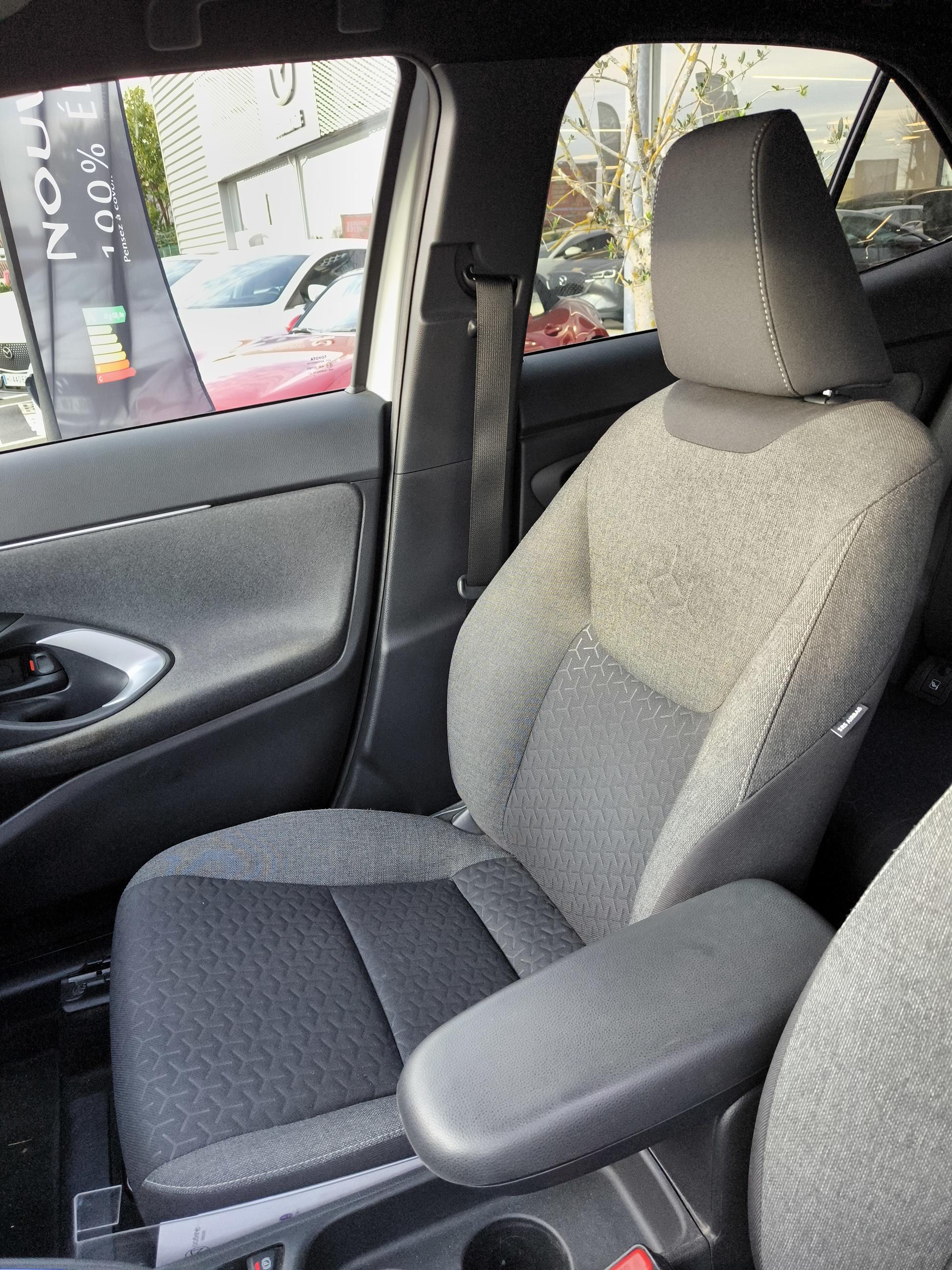 TOYOTA Yaris Cross Hybride 116h 2WD Design - Véhicule Occasion - Océane Auto TOYOTA Yaris Cross Hybride 116h 2WD Design - Véhicule Occasion Océane Auto