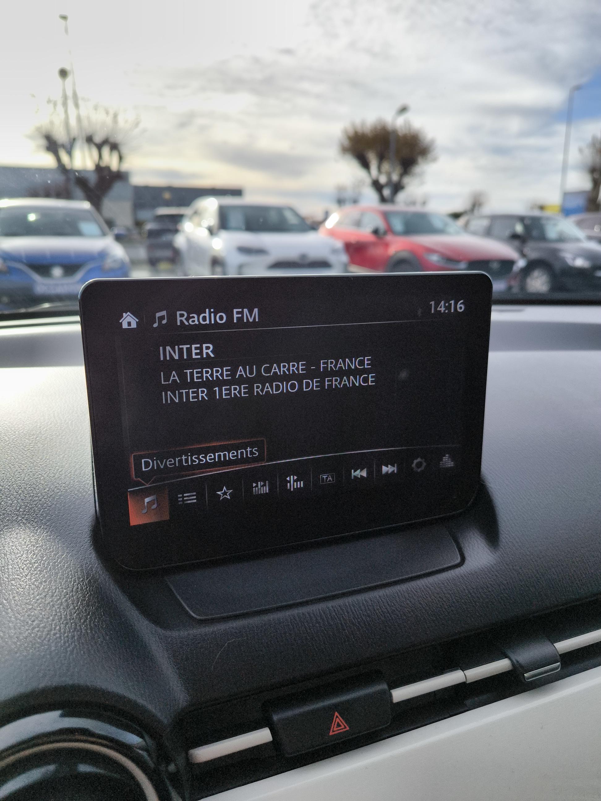 MAZDA Mazda2 1.5L e-SKYACTIV G M Hybrid 90ch Centre-Line - Véhicule Occasion Océane Auto