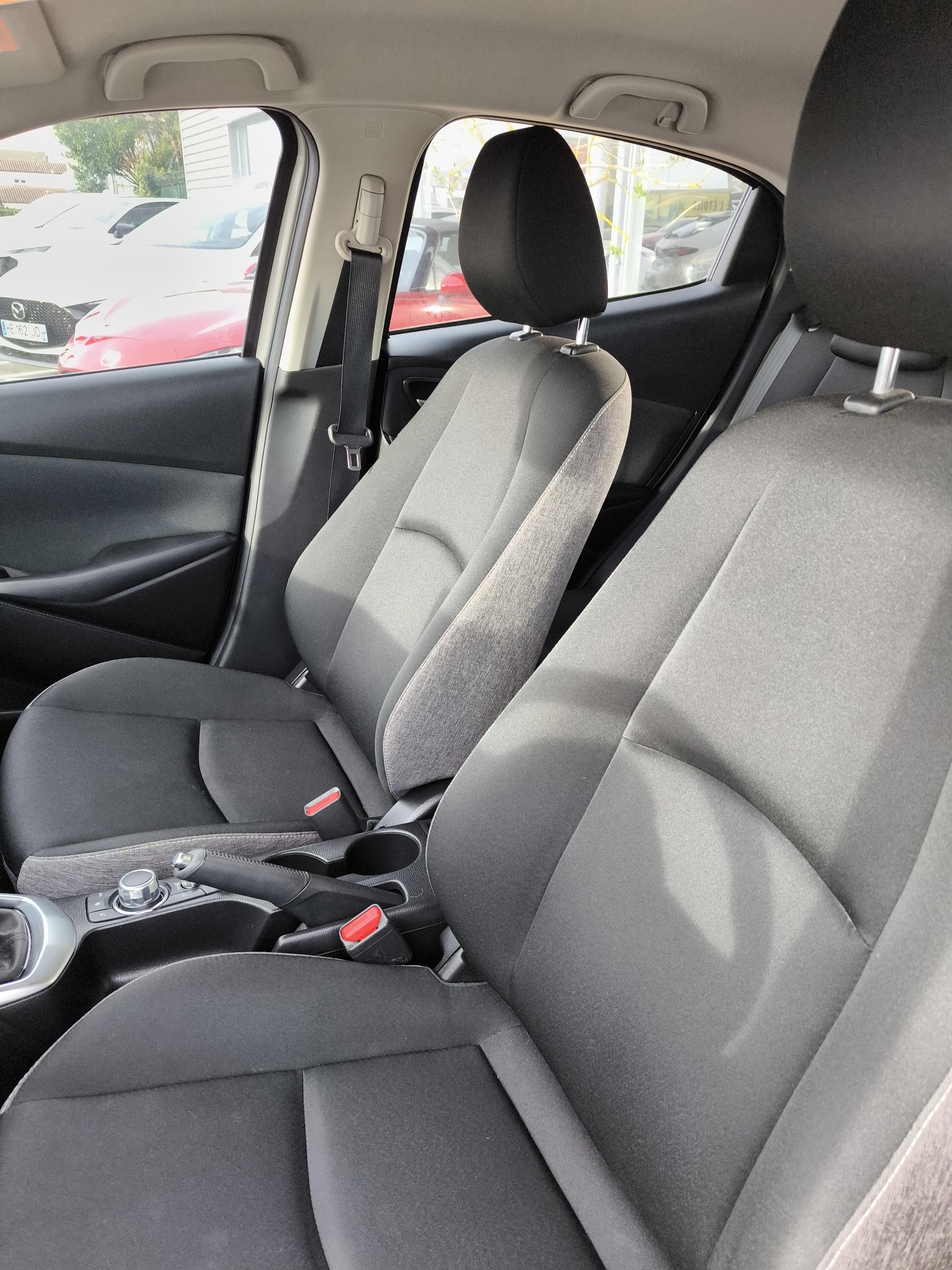 MAZDA Mazda2 1.5L e-SKYACTIV G M Hybrid 90ch Centre-Line - Véhicule Occasion Océane Auto