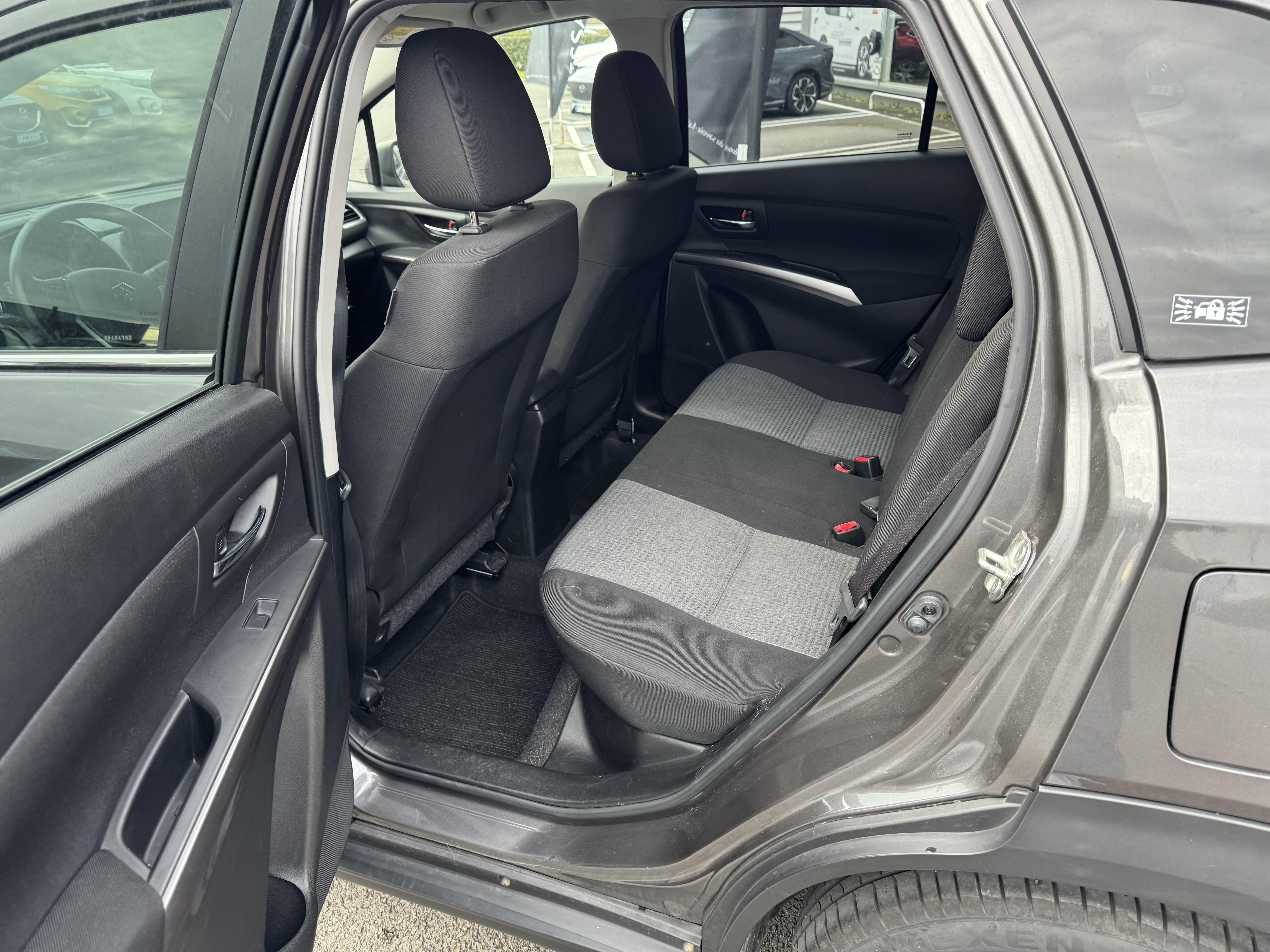 SUZUKI S-Cross 1.4 Boosterjet Hybrid Privilège - Véhicule Occasion - Océane Auto SUZUKI S-Cross 1.4 Boosterjet Hybrid Privilège - Véhicule Occasion Océane Auto