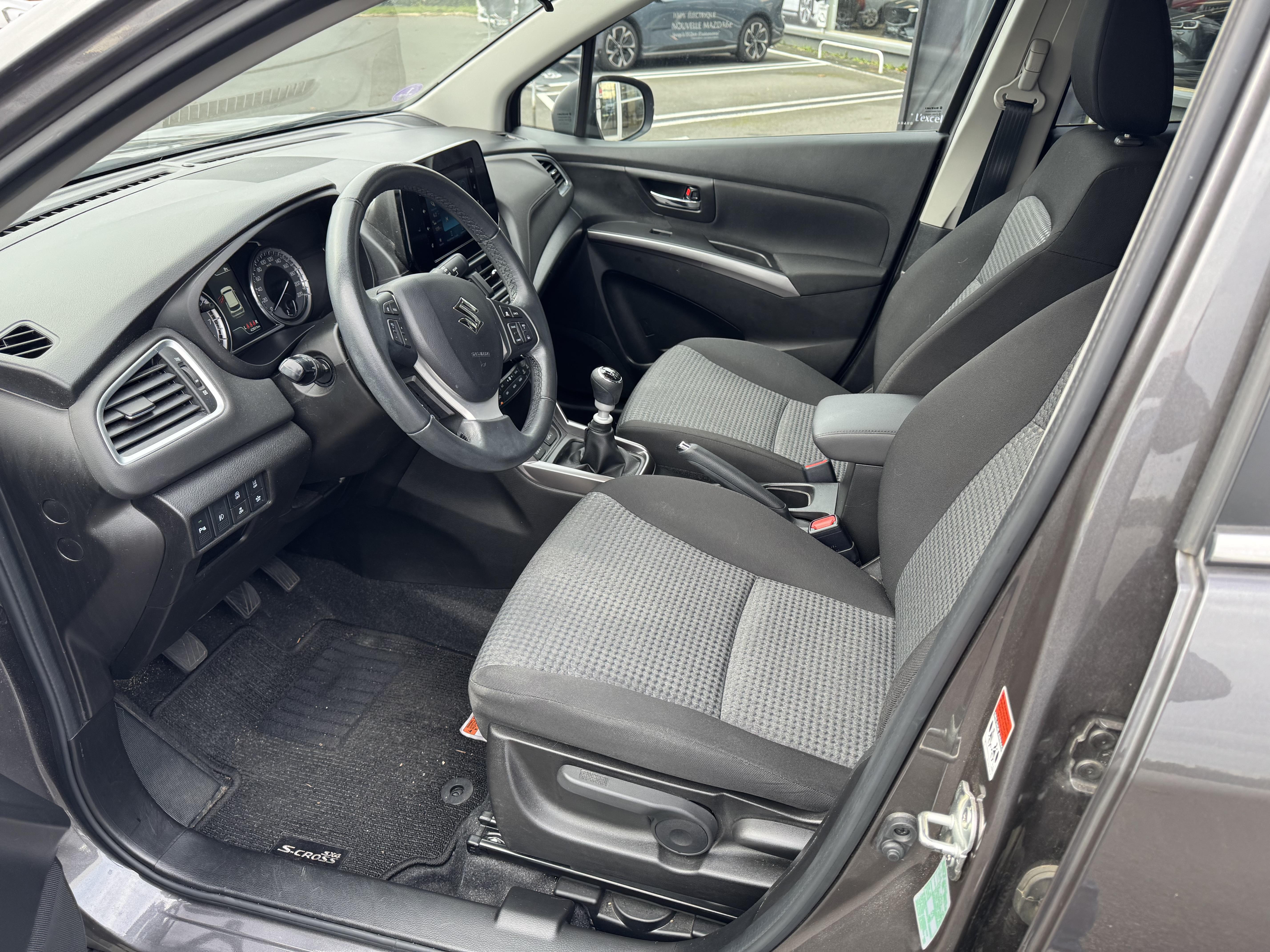 SUZUKI S-Cross 1.4 Boosterjet Hybrid Privilège - Véhicule Occasion - Océane Auto SUZUKI S-Cross 1.4 Boosterjet Hybrid Privilège - Véhicule Occasion Océane Auto