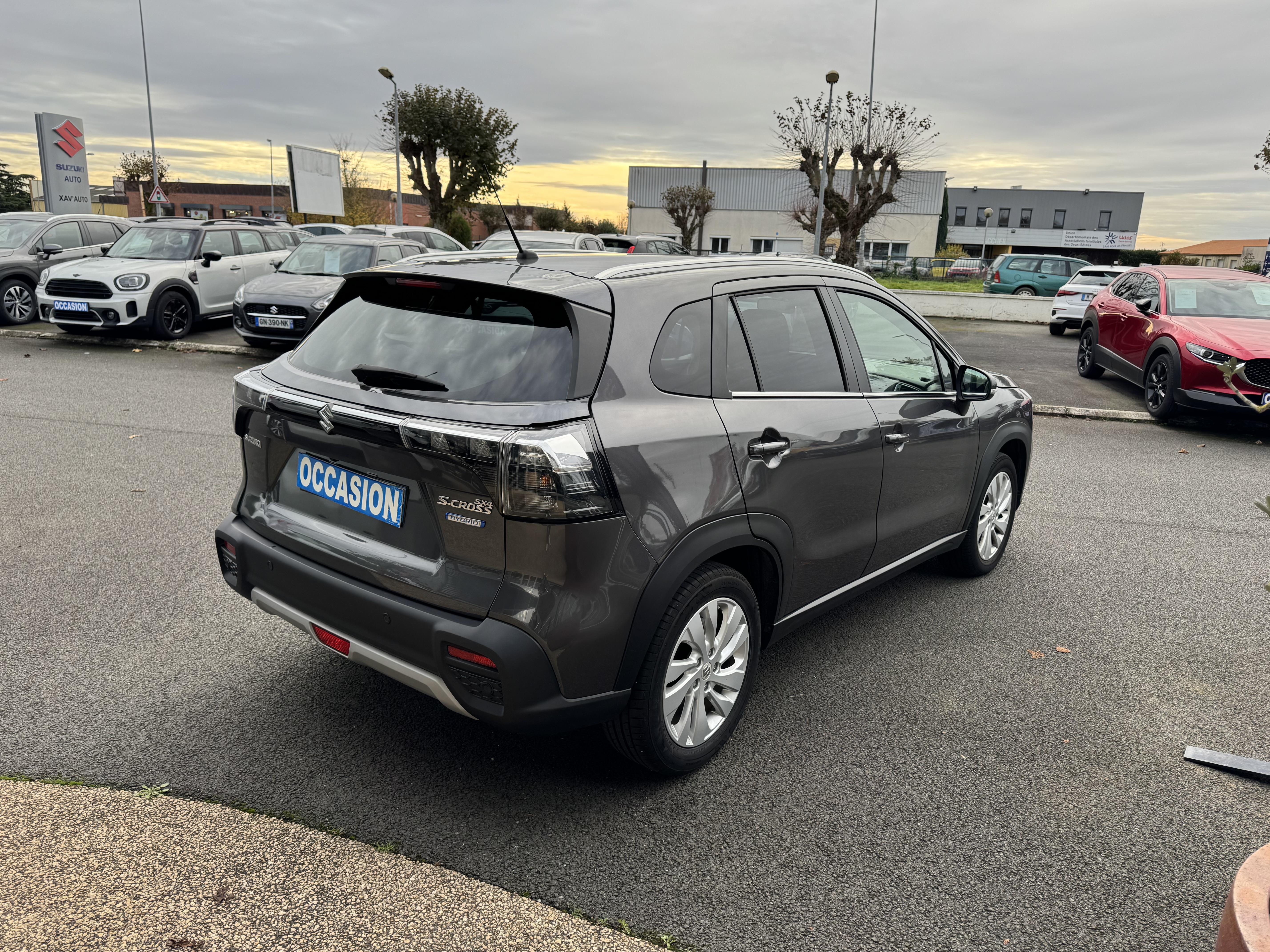 SUZUKI S-Cross 1.4 Boosterjet Hybrid Privilège - Véhicule Occasion - Océane Auto SUZUKI S-Cross 1.4 Boosterjet Hybrid Privilège - Véhicule Occasion Océane Auto