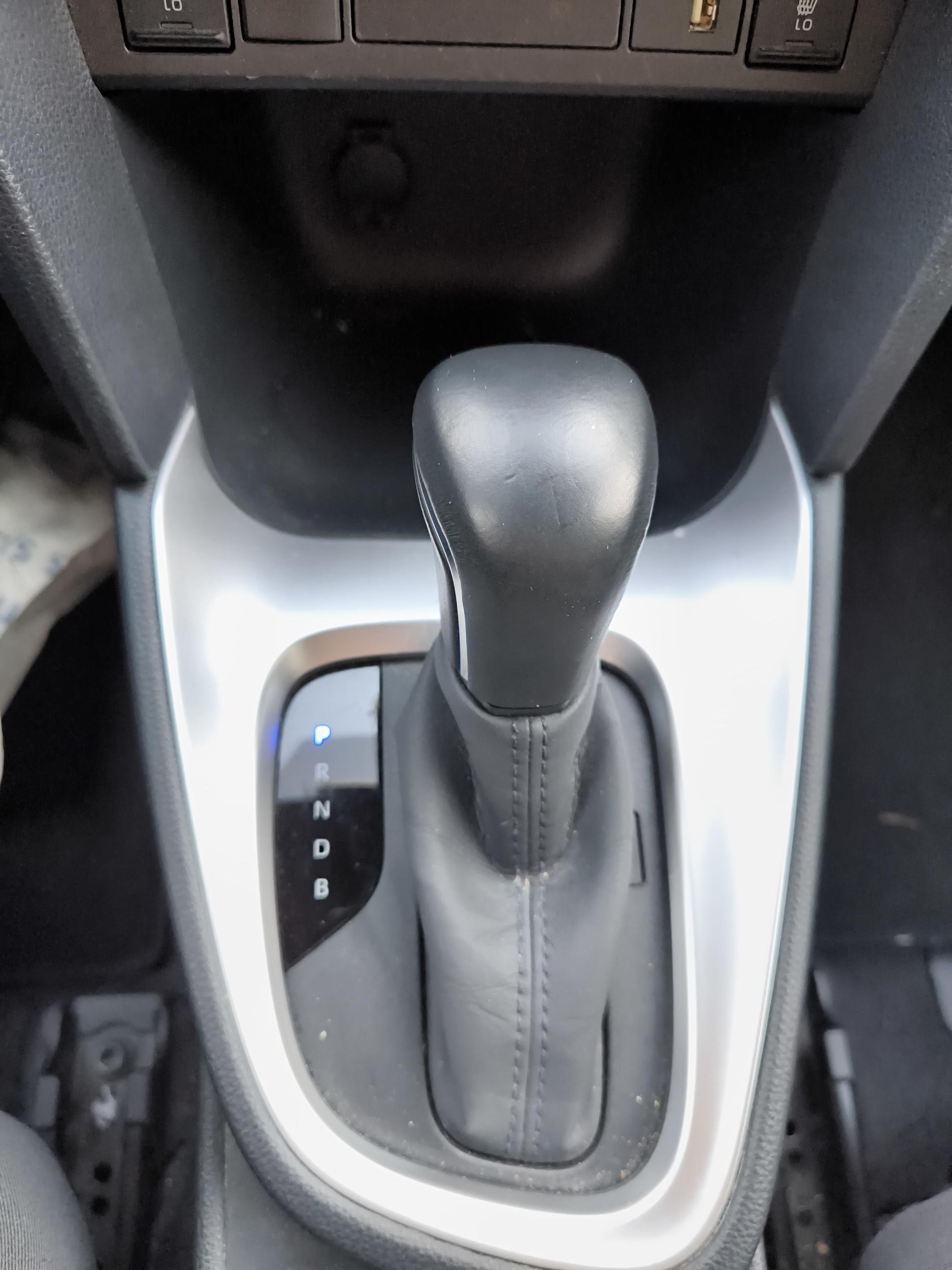 TOYOTA Yaris Cross Hybride 116h 2WD Design - Véhicule Occasion - Océane Auto TOYOTA Yaris Cross Hybride 116h 2WD Design - Véhicule Occasion Océane Auto