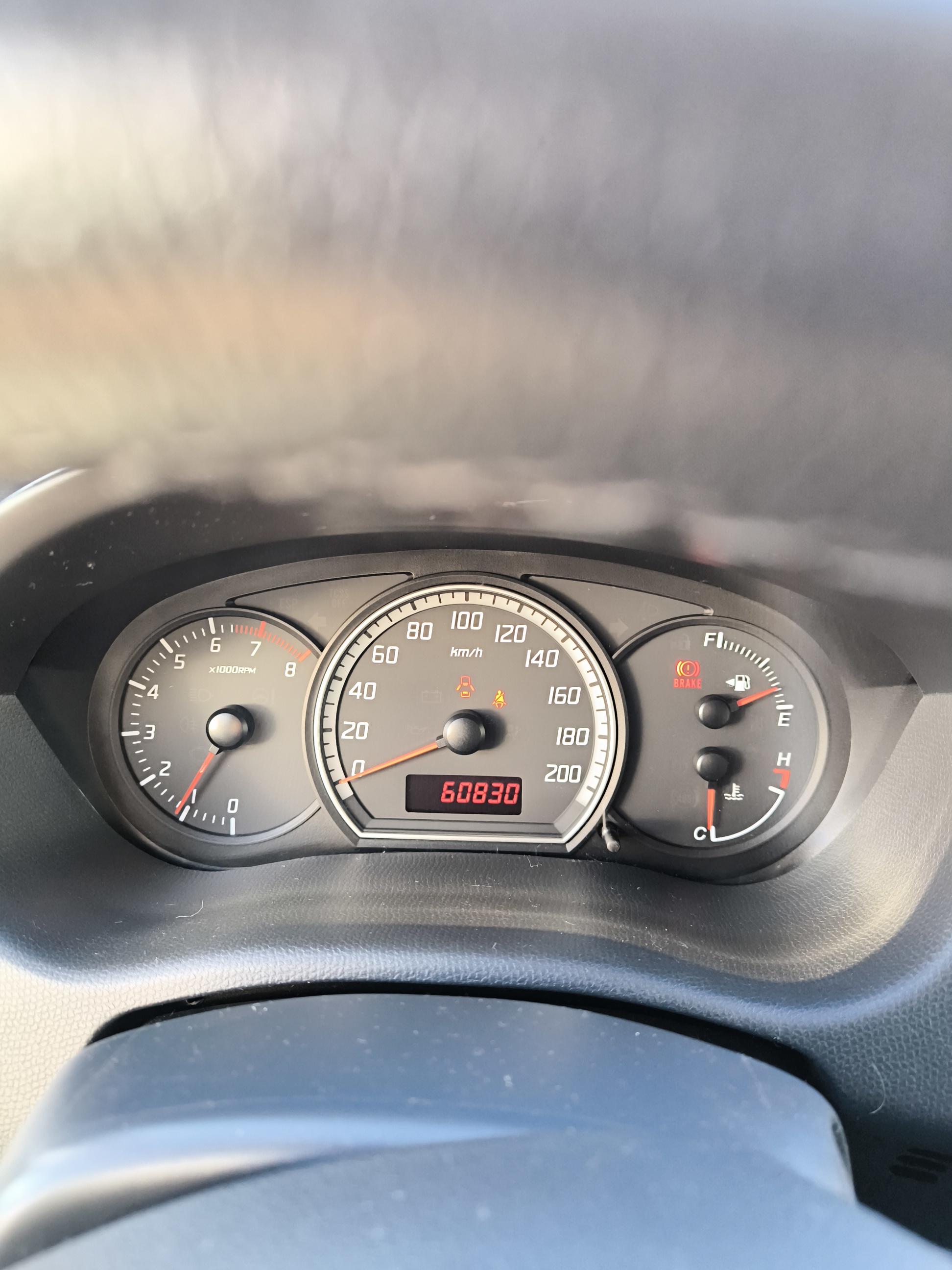 SUZUKI Swift 1.3 GL - Véhicule Occasion Océane Auto