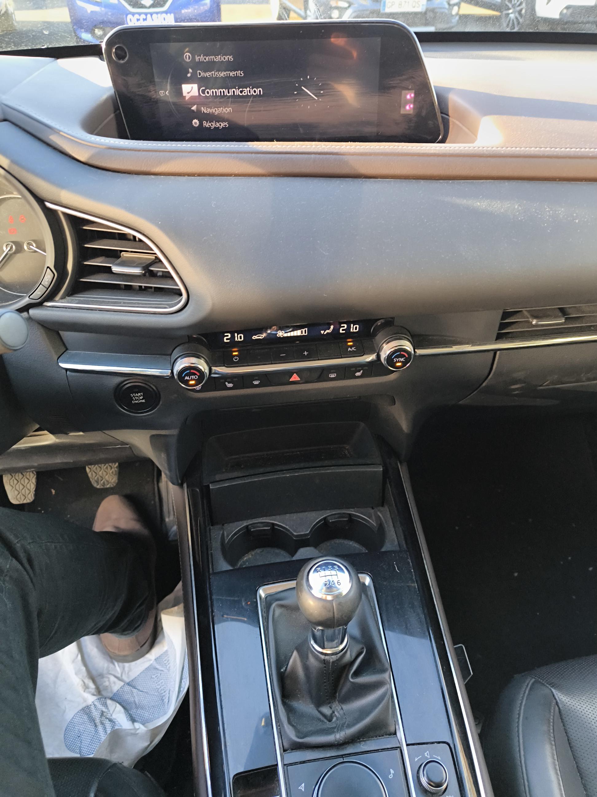 MAZDA CX-30 2.0L SKYACTIV-G M Hybrid 122 ch 4x2 BVM6 Inspiration - Véhicule Occasion - Océane Auto MAZDA CX-30 2.0L SKYACTIV-G M Hybrid 122 ch 4x2 BVM6 Inspiration - Véhicule Occasion Océane Auto