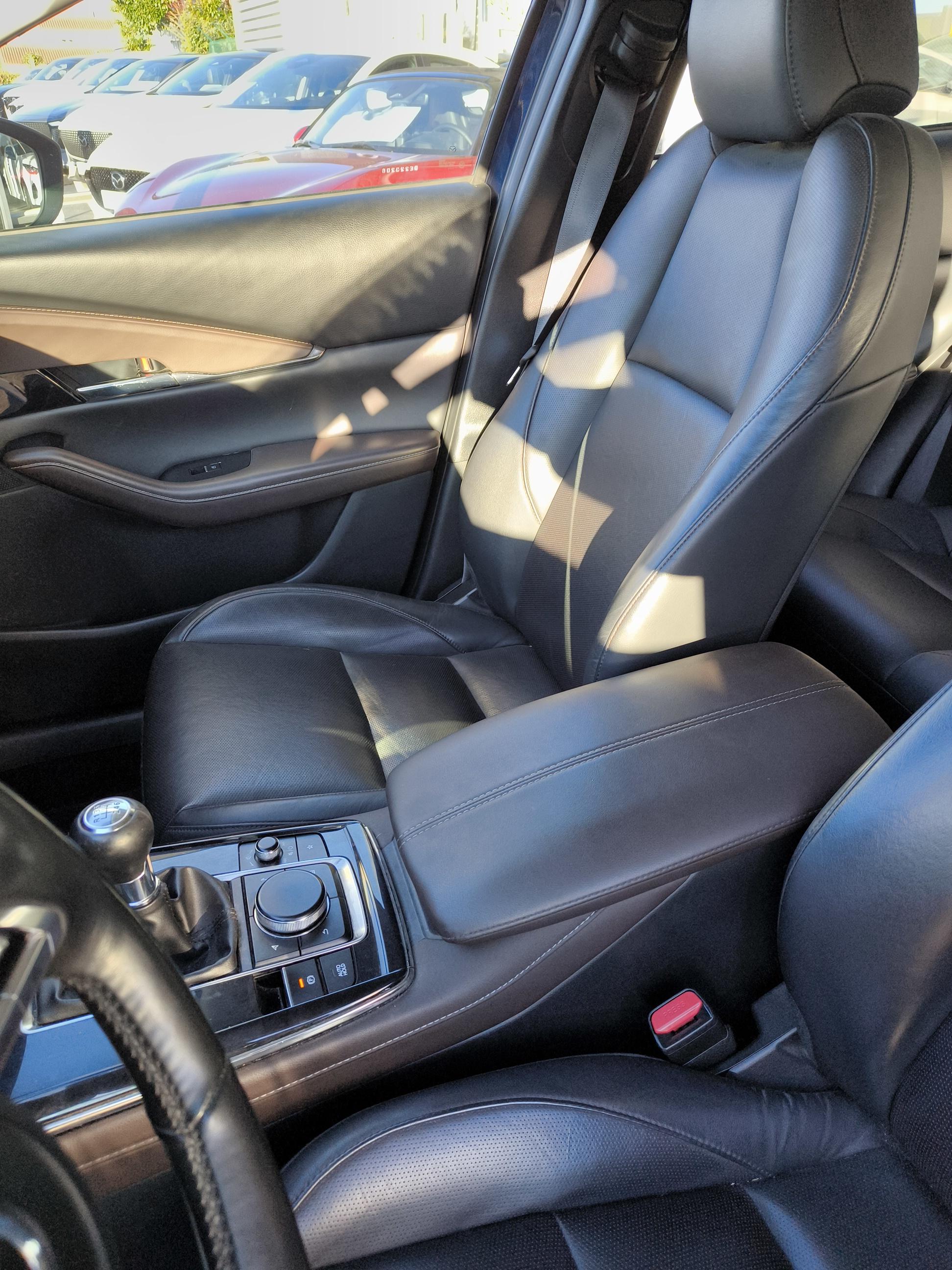 MAZDA CX-30 2.0L SKYACTIV-G M Hybrid 122 ch 4x2 BVM6 Inspiration - Véhicule Occasion - Océane Auto MAZDA CX-30 2.0L SKYACTIV-G M Hybrid 122 ch 4x2 BVM6 Inspiration - Véhicule Occasion Océane Auto