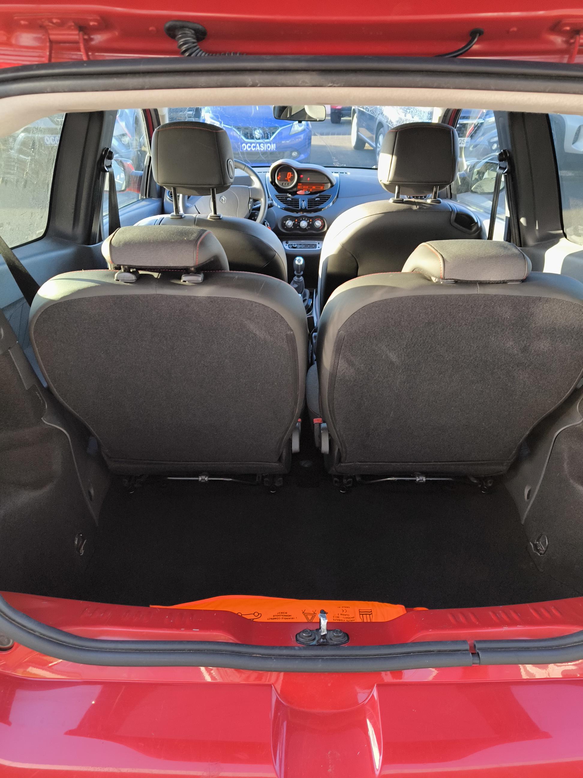 RENAULT Twingo II 1.2 LEV 16v 75 eco2 Intens - Véhicule Occasion Océane Auto