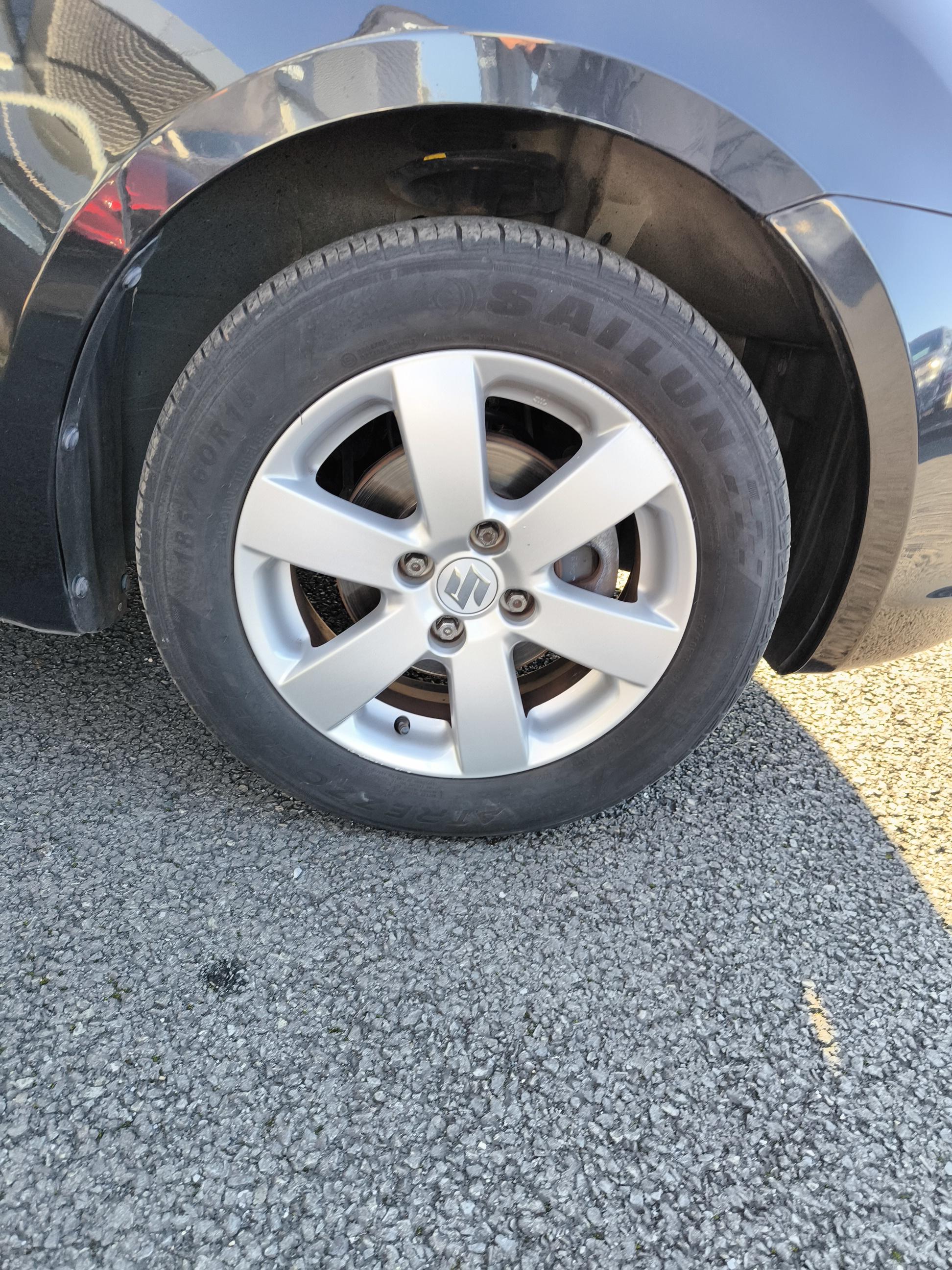 SUZUKI Swift 1.3 GL - Véhicule Occasion Océane Auto