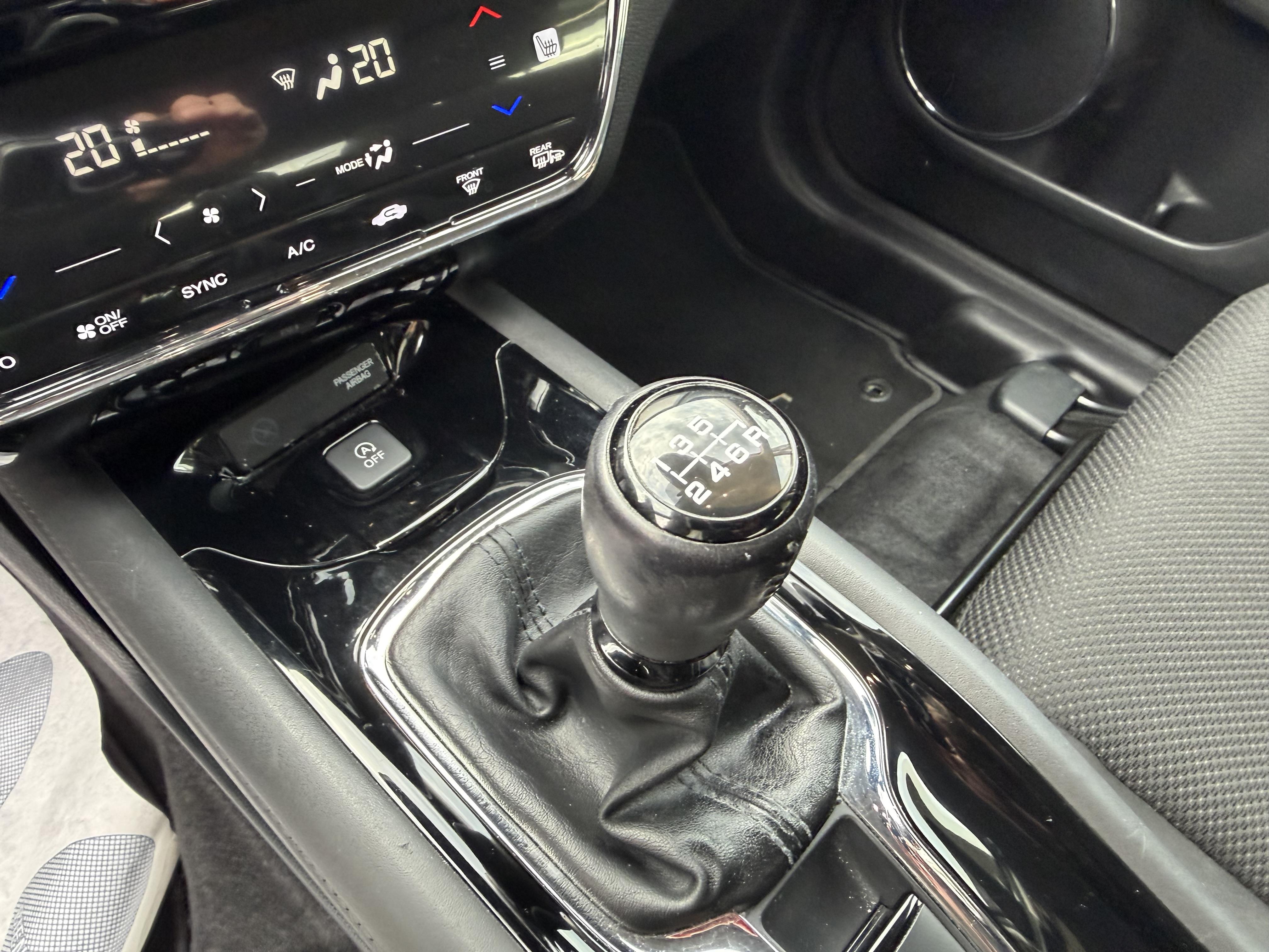 HONDA HR-V 1.6  i-DTEC Executive - Véhicule Occasion Océane Auto