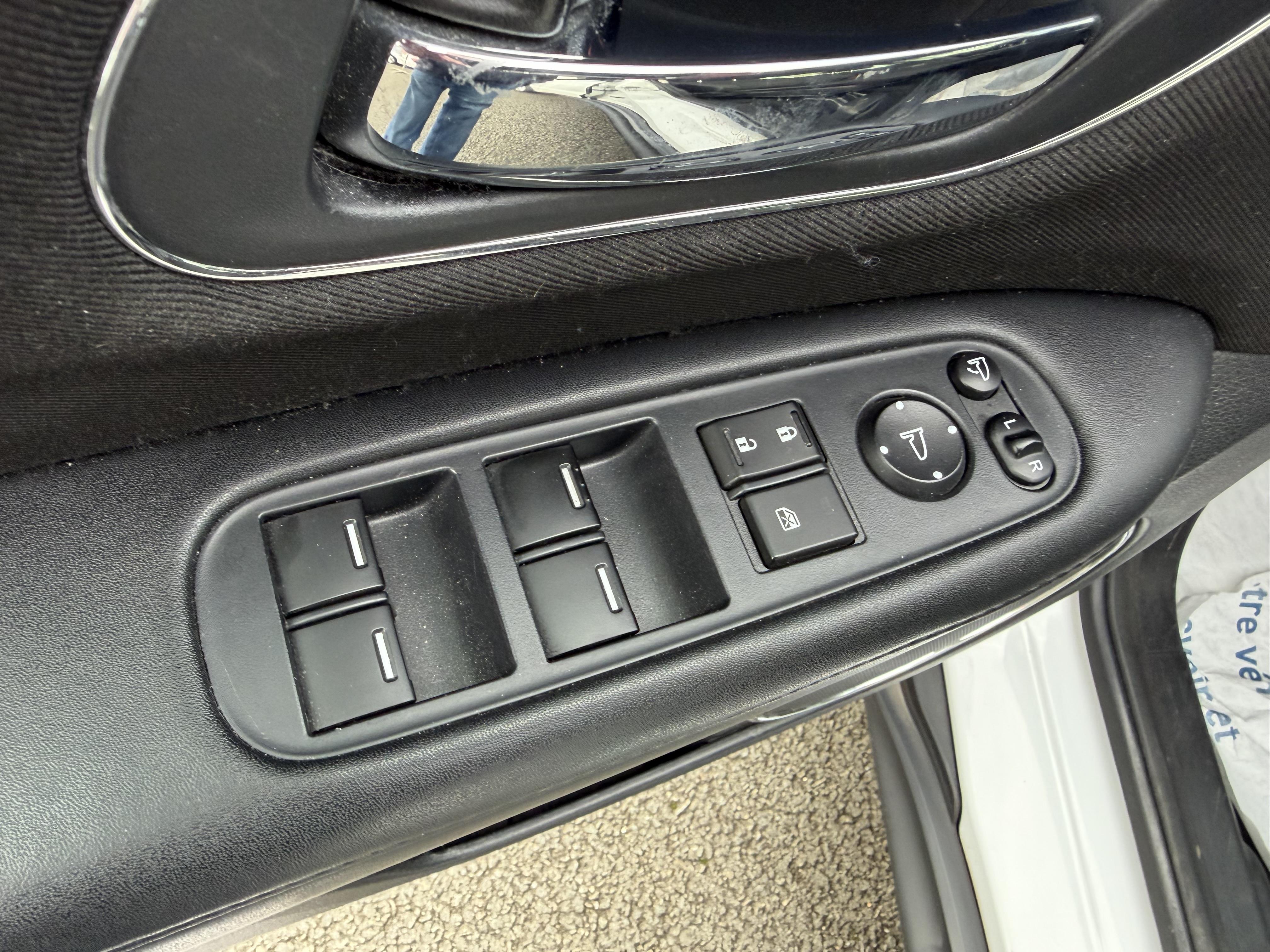 HONDA HR-V 1.6  i-DTEC Executive - Véhicule Occasion Océane Auto