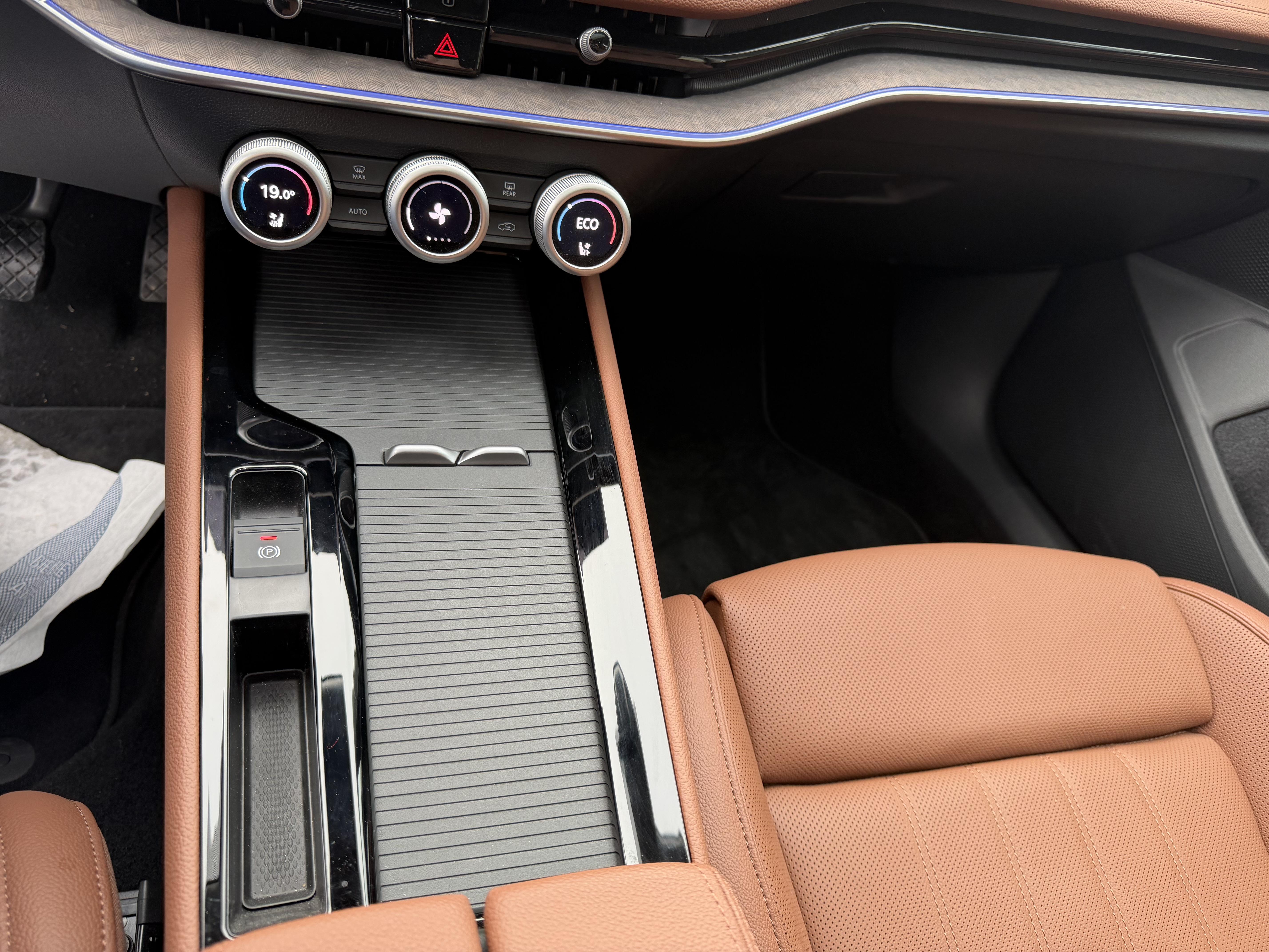 SKODA Superb Combi 1.5 TSI 204 ch PHEV DSG6 Selection - Véhicule Occasion Océane Auto