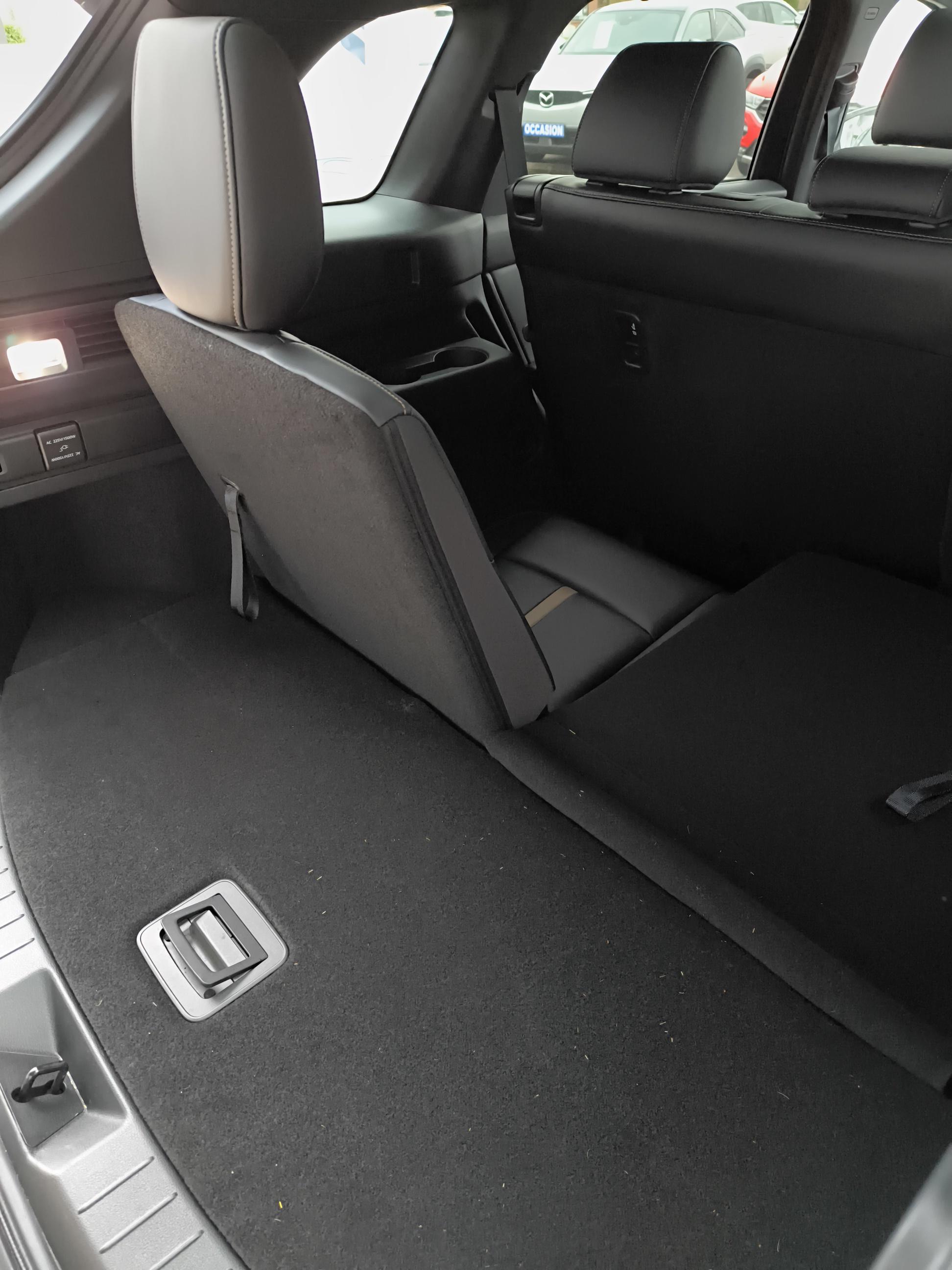 MAZDA CX-80 2.5L e-SKYACTIV PHEV 327 ch 4x4 BVA8 Homura Plus - Véhicule Occasion - Océane Auto MAZDA CX-80 2.5L e-SKYACTIV PHEV 327 ch 4x4 BVA8 Homura Plus - Véhicule Occasion Océane Auto