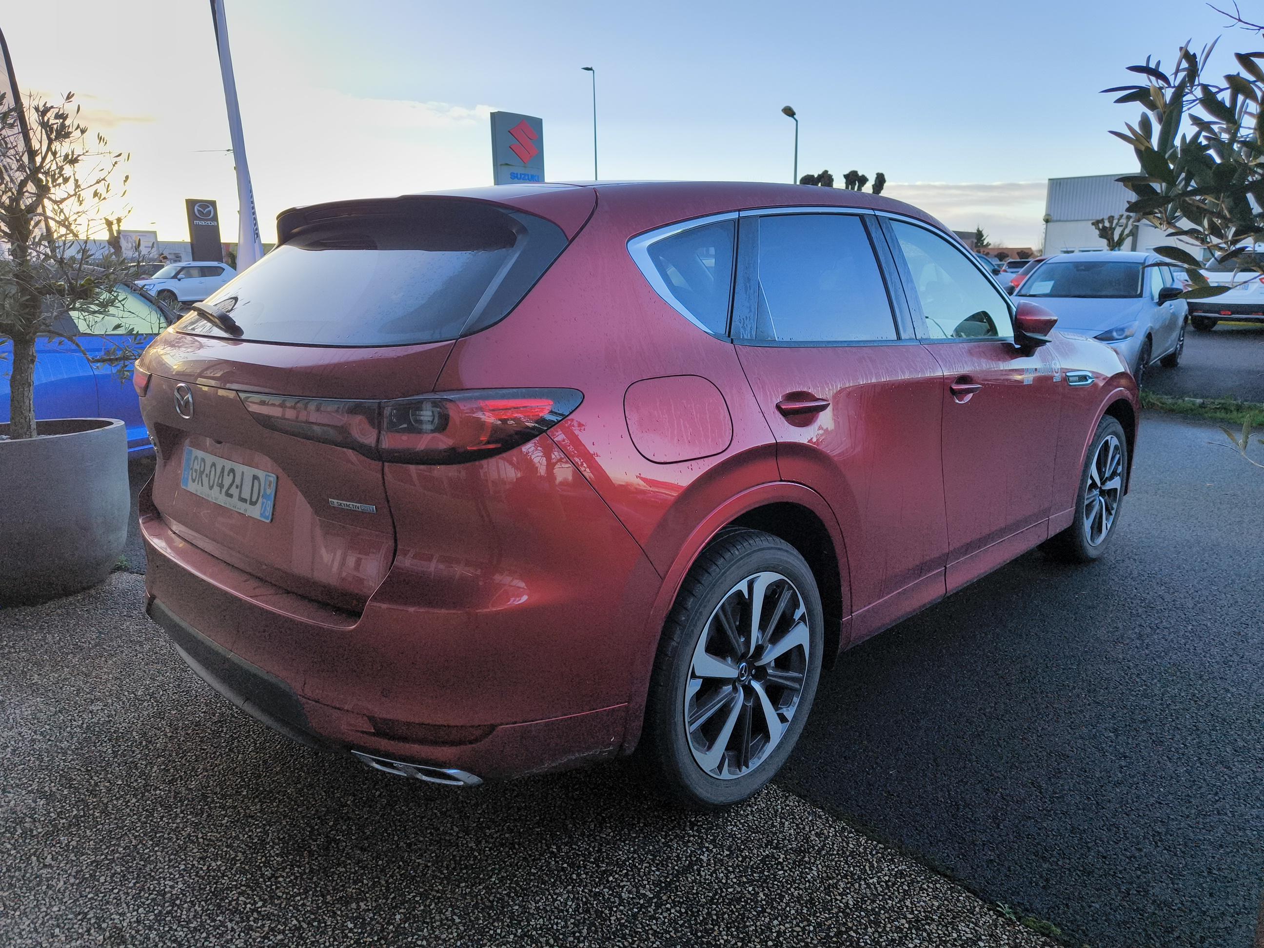 MAZDA CX-60 2.5L e-SKYACTIV PHEV 327 ch 4x4 BVA8 Takumi - Véhicule Occasion Océane Auto