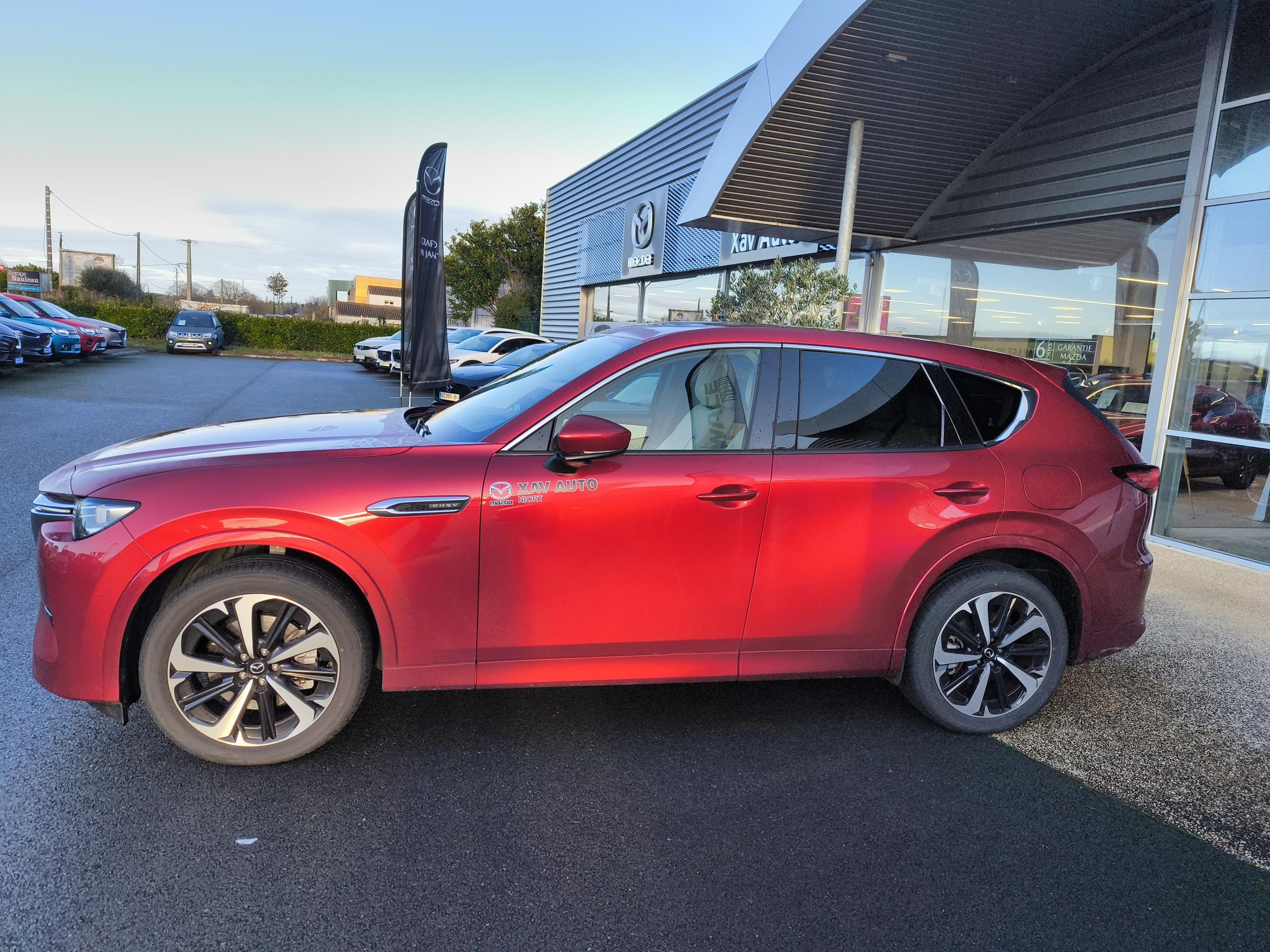 MAZDA CX-60 2.5L e-SKYACTIV PHEV 327 ch 4x4 BVA8 Takumi - Véhicule Occasion Océane Auto