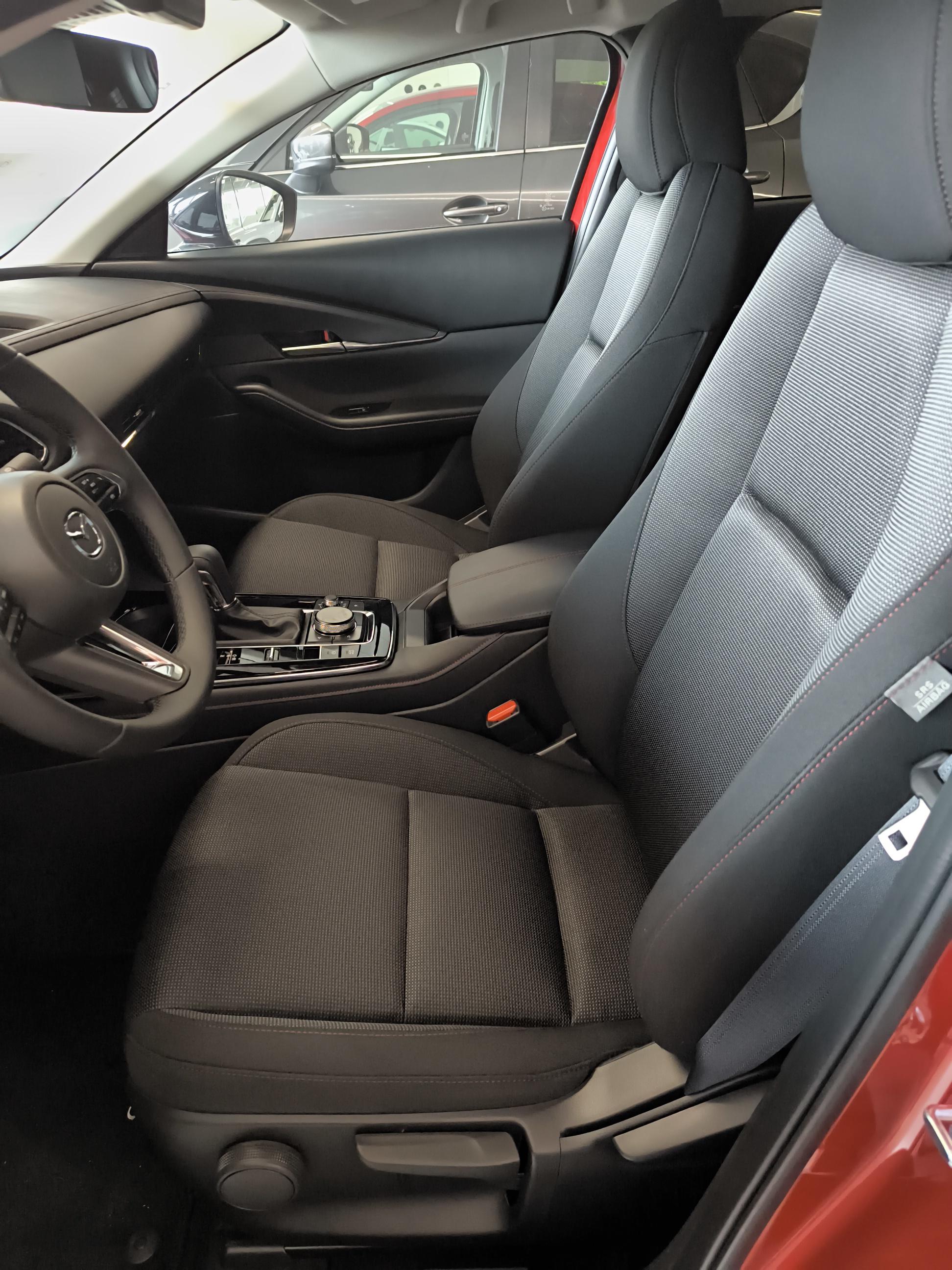 MAZDA CX-30 2.0L e-SKYACTIV X M Hybrid 186 ch 4x2 BVA6 Homura - Véhicule Occasion - Océane Auto MAZDA CX-30 2.0L e-SKYACTIV X M Hybrid 186 ch 4x2 BVA6 Homura - Véhicule Occasion Océane Auto