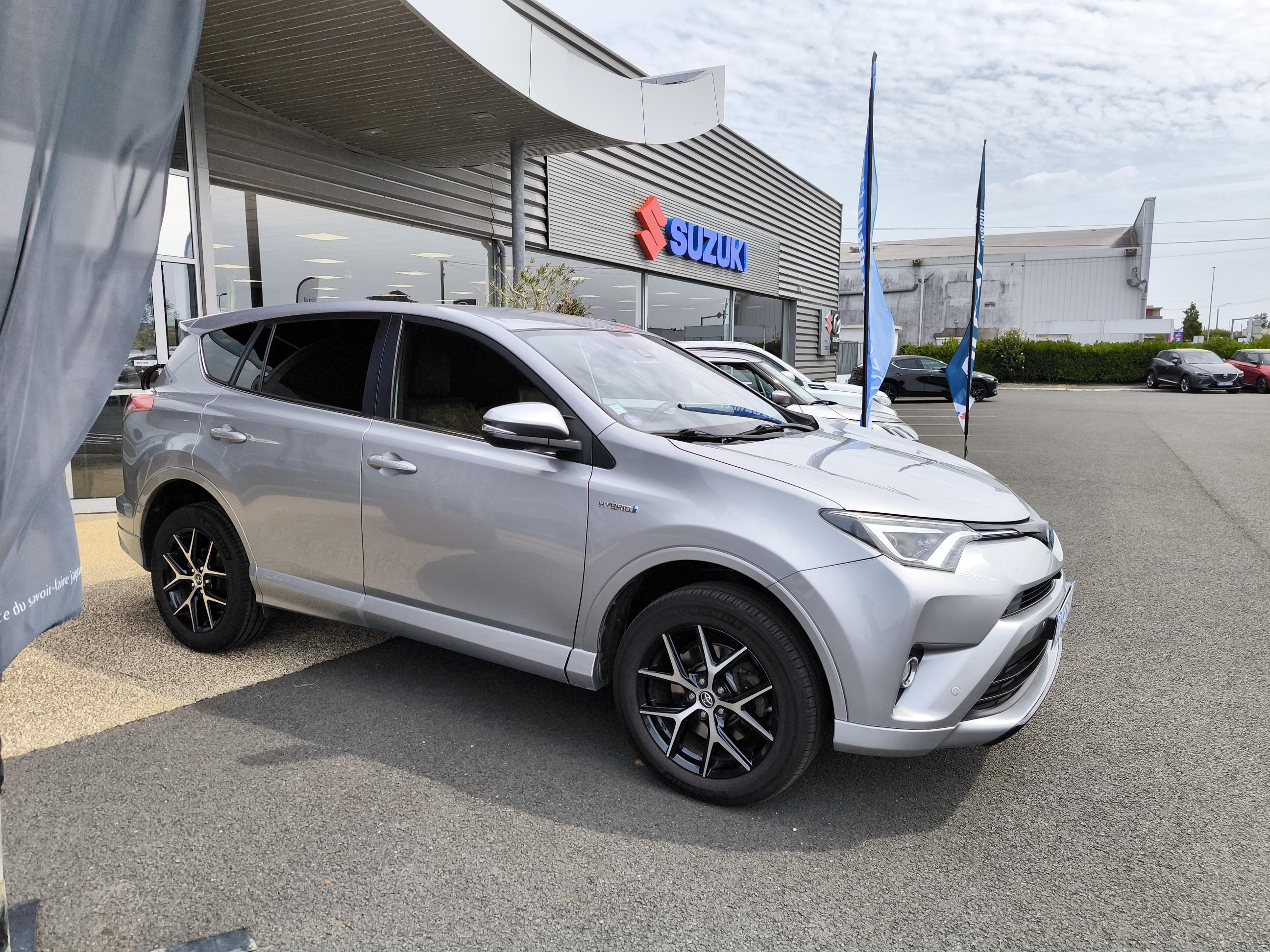 TOYOTA RAV4 Hybride 197ch 2WD Exclusive - Véhicule Occasion - Océane Auto TOYOTA RAV4 Hybride 197ch 2WD Exclusive - Véhicule Occasion Océane Auto