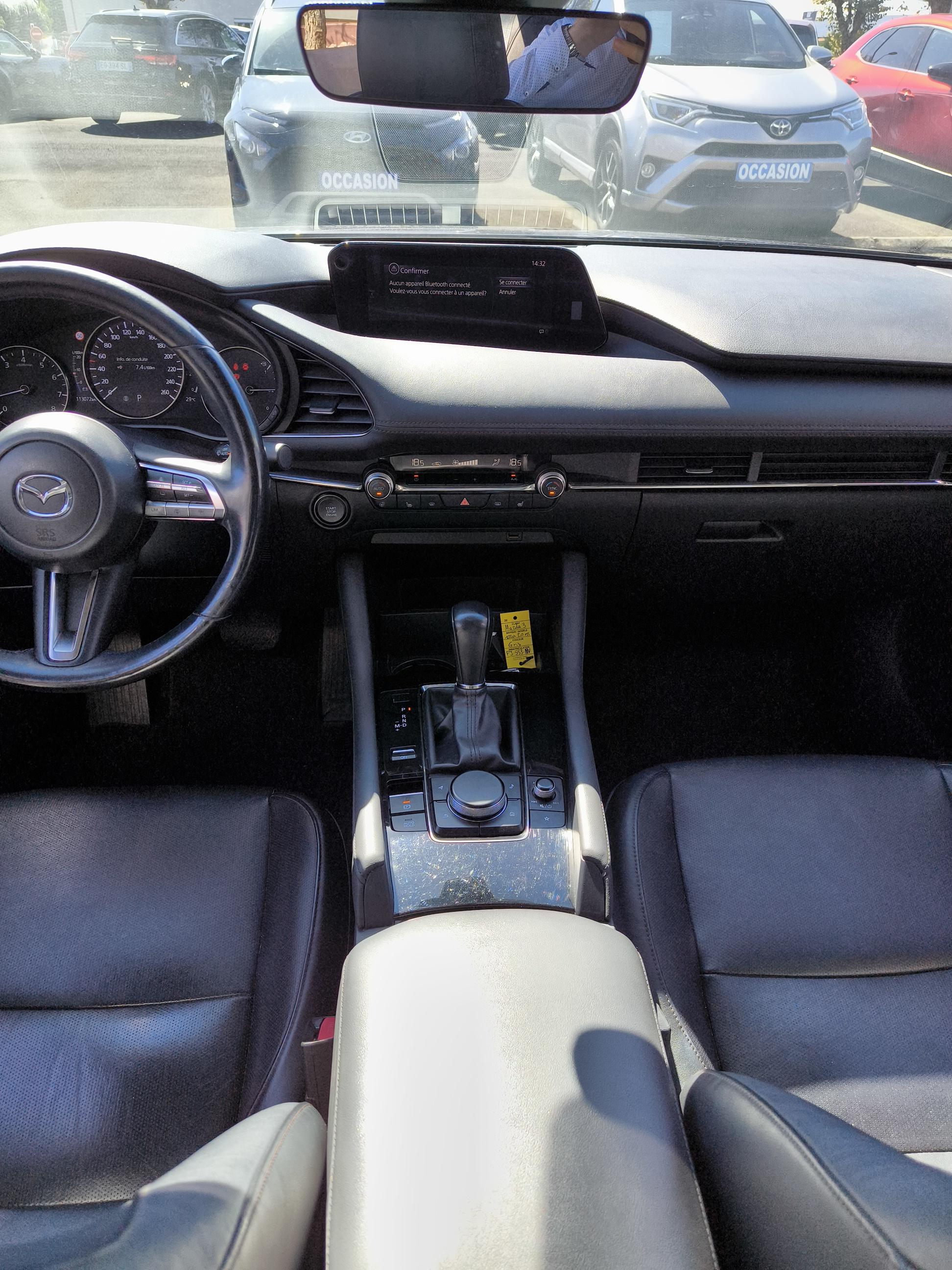 MAZDA Mazda3 Berline 2.0L SKYACTIV-G M Hybrid 122 ch BVA6 Inspiration - Véhicule Occasion - Océane Auto MAZDA Mazda3 Berline 2.0L SKYACTIV-G M Hybrid 122 ch BVA6 Inspiration - Véhicule Occasion Océane Auto