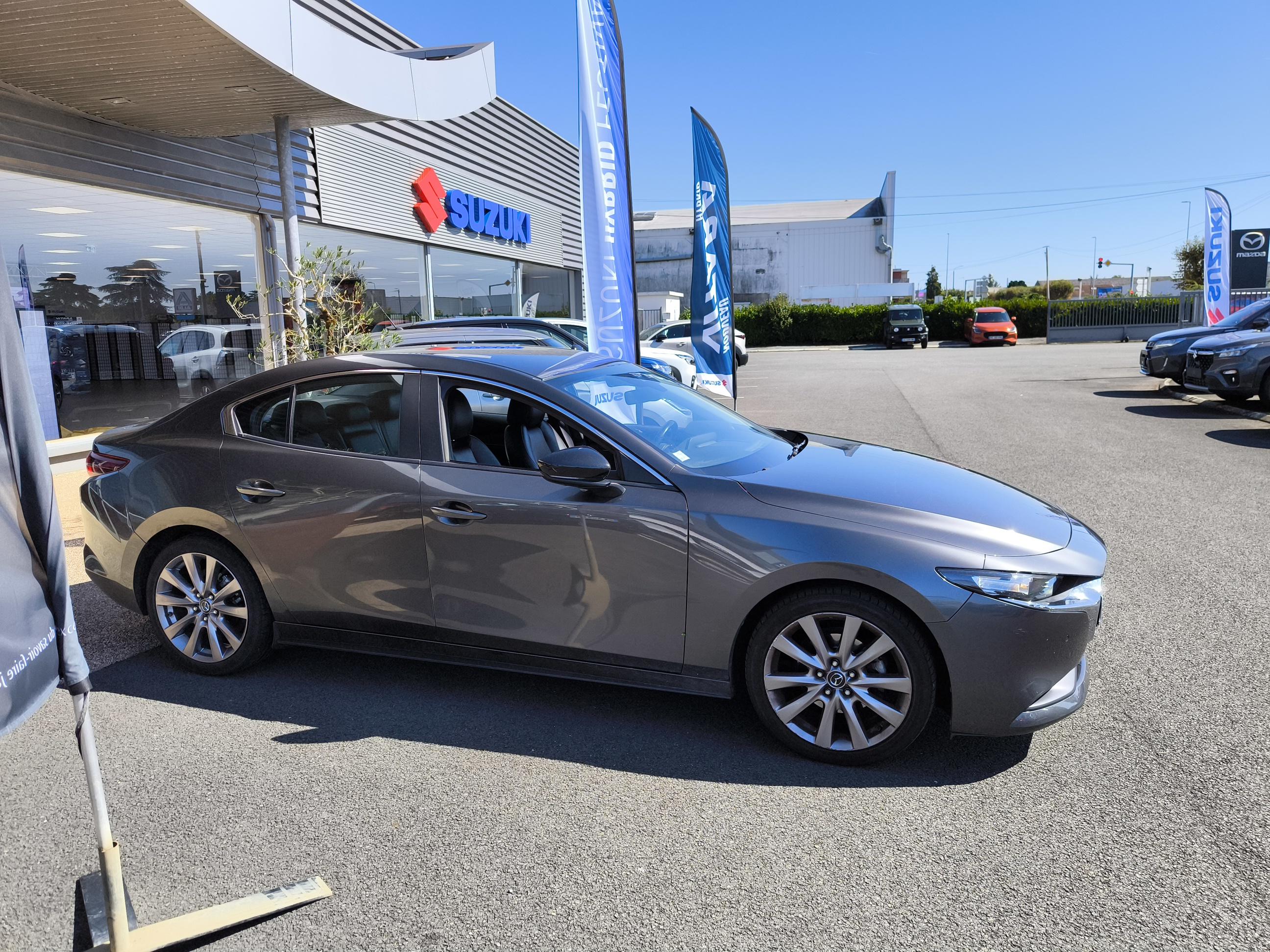 MAZDA Mazda3 Berline 2.0L SKYACTIV-G M Hybrid 122 ch BVA6 Inspiration - Véhicule Occasion Océane Auto