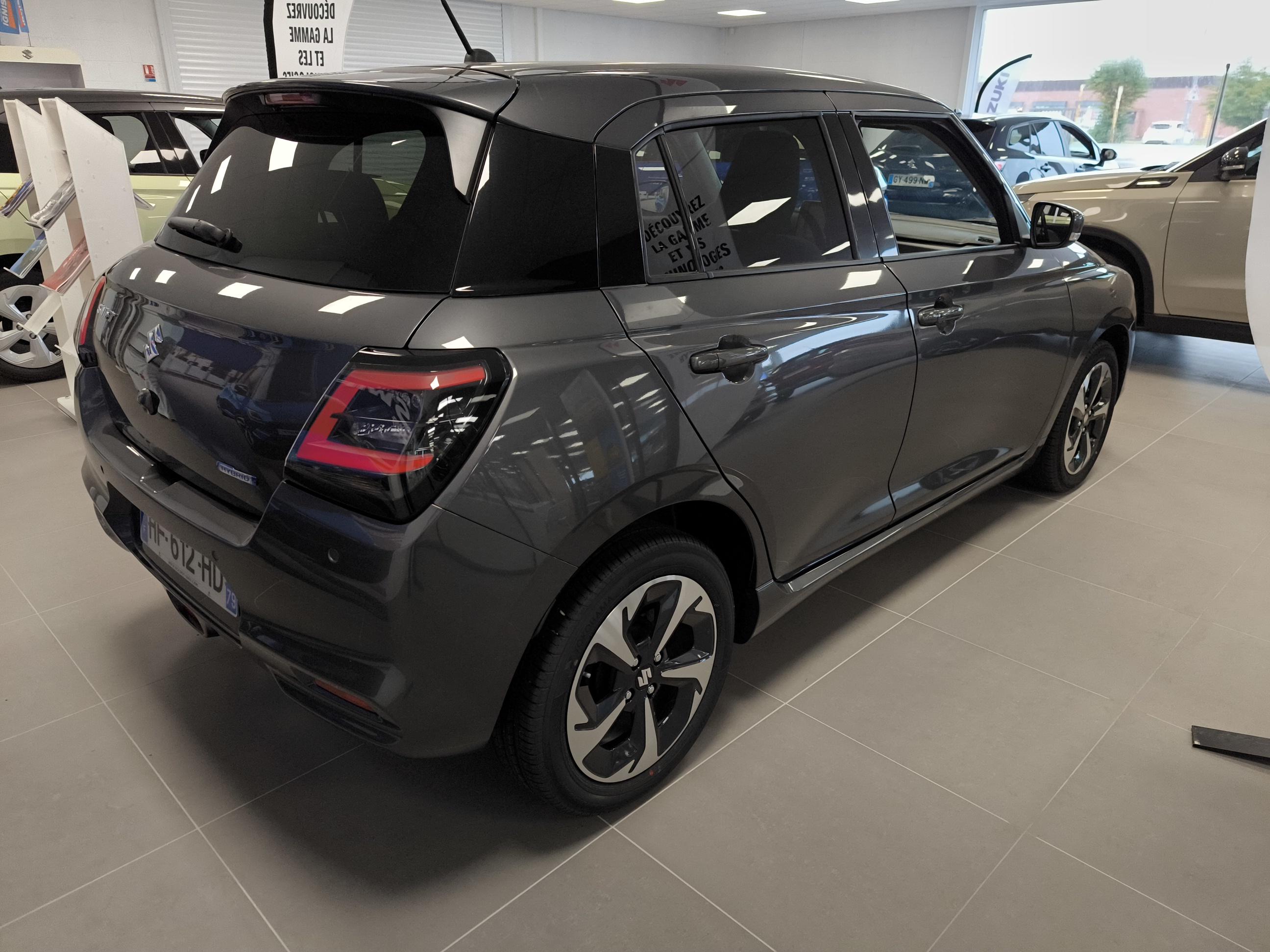 SUZUKI Swift 1.2 Dualjet Hybrid Auto Pack - Véhicule Occasion - Océane Auto SUZUKI Swift 1.2 Dualjet Hybrid Auto Pack - Véhicule Occasion Océane Auto