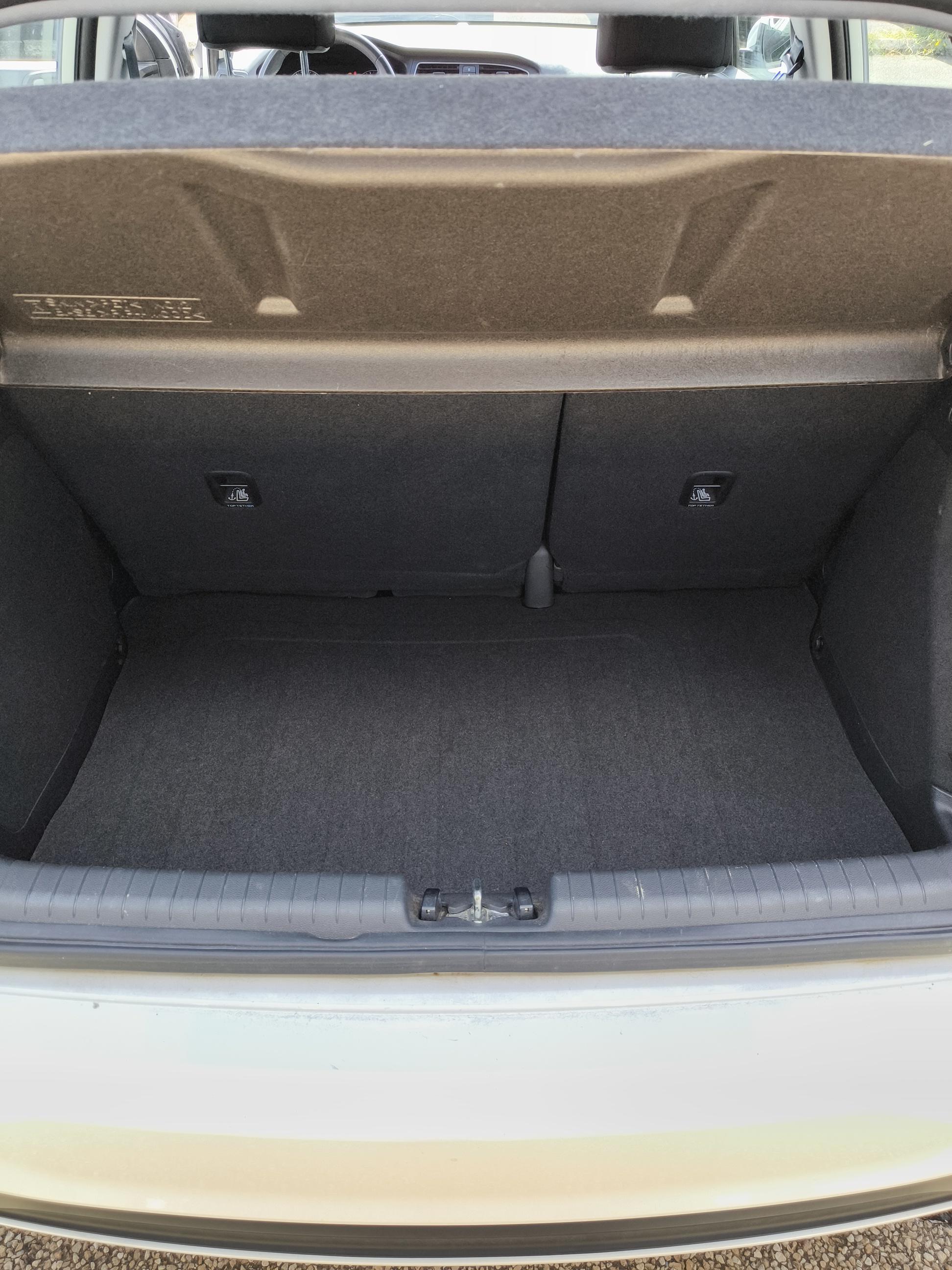 HYUNDAI i20 1.2 75 Initia - Véhicule Occasion - Océane Auto HYUNDAI i20 1.2 75 Initia - Véhicule Occasion Océane Auto