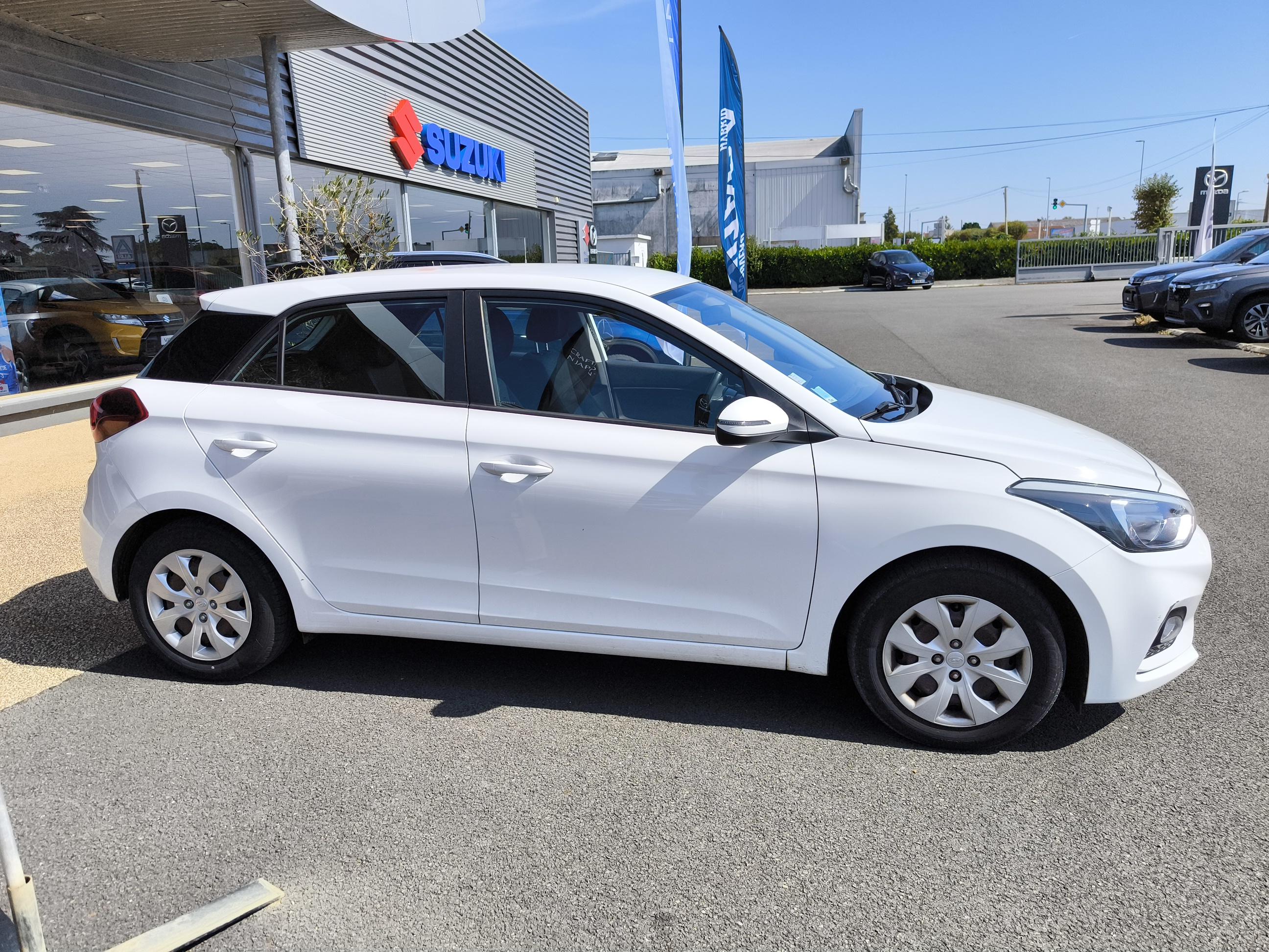 HYUNDAI i20 1.2 75 Initia - Véhicule Occasion - Océane Auto HYUNDAI i20 1.2 75 Initia - Véhicule Occasion Océane Auto