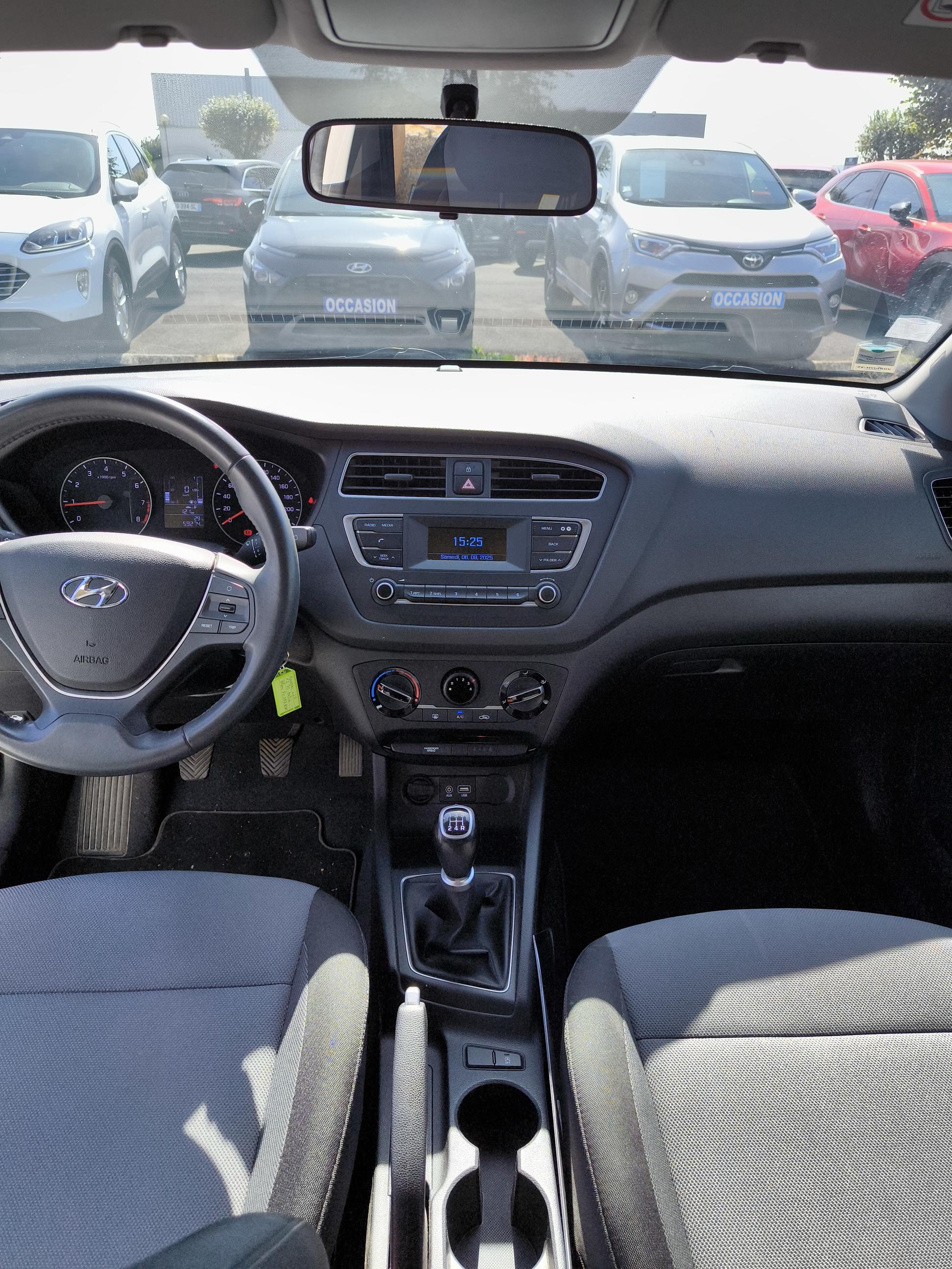 HYUNDAI i20 1.2 75 Initia - Véhicule Occasion - Océane Auto HYUNDAI i20 1.2 75 Initia - Véhicule Occasion Océane Auto
