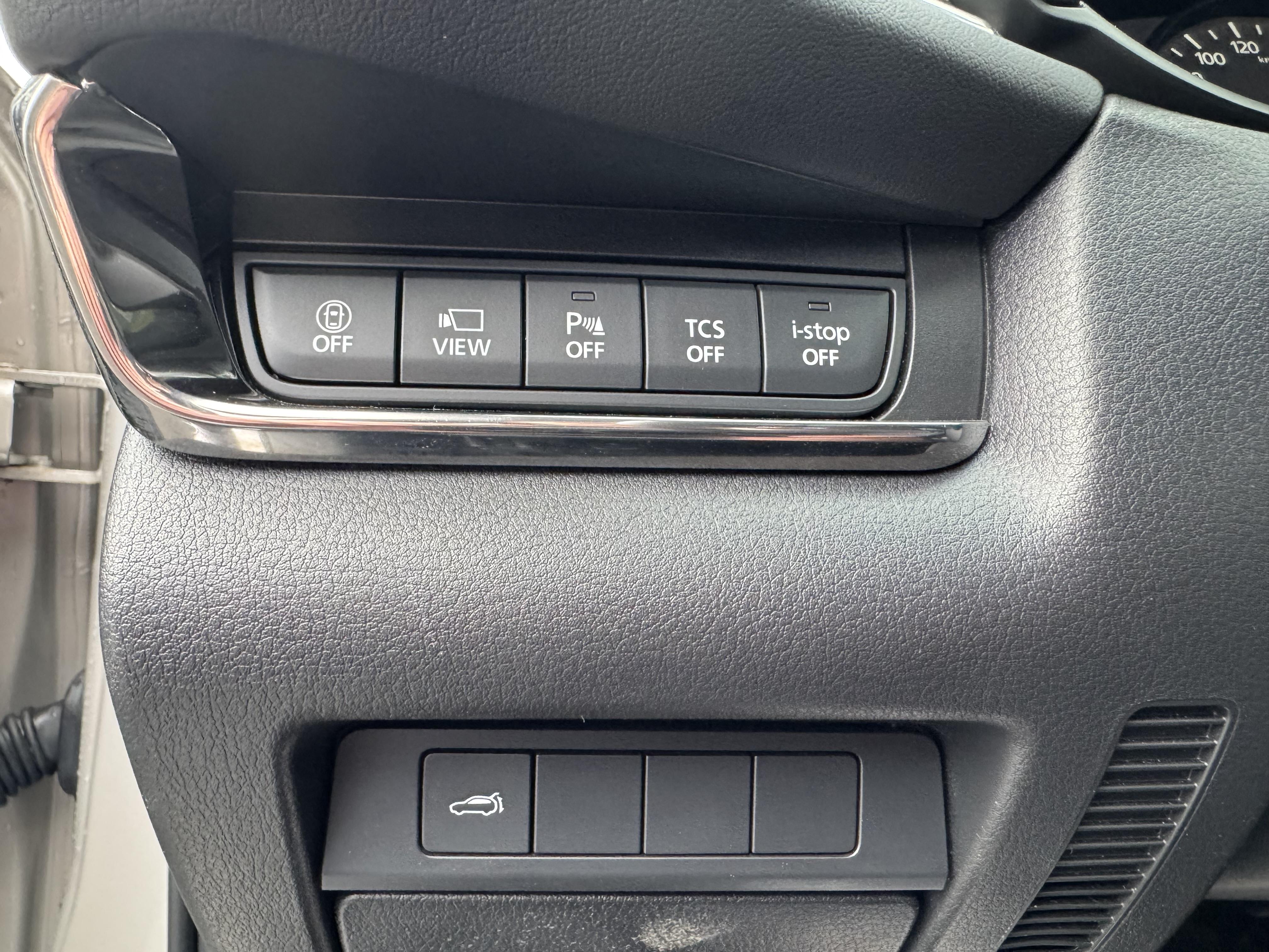 MAZDA CX-30 2.0L e-SKYACTIV X M Hybrid 186 ch 4x2 BVA6 Homura - Véhicule Occasion - Océane Auto MAZDA CX-30 2.0L e-SKYACTIV X M Hybrid 186 ch 4x2 BVA6 Homura - Véhicule Occasion Océane Auto