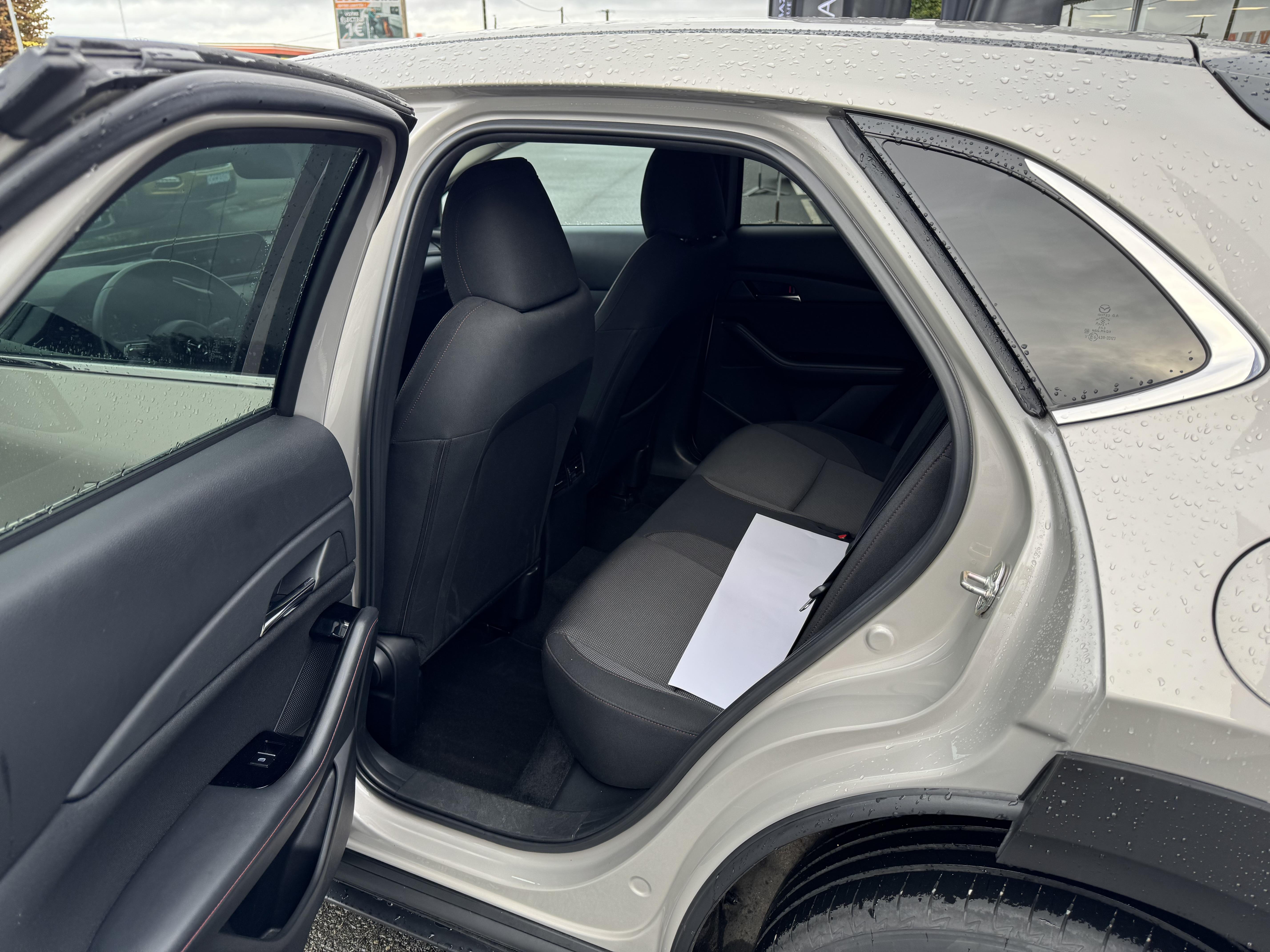 MAZDA CX-30 2.0L e-SKYACTIV X M Hybrid 186 ch 4x2 BVA6 Homura - Véhicule Occasion - Océane Auto MAZDA CX-30 2.0L e-SKYACTIV X M Hybrid 186 ch 4x2 BVA6 Homura - Véhicule Occasion Océane Auto