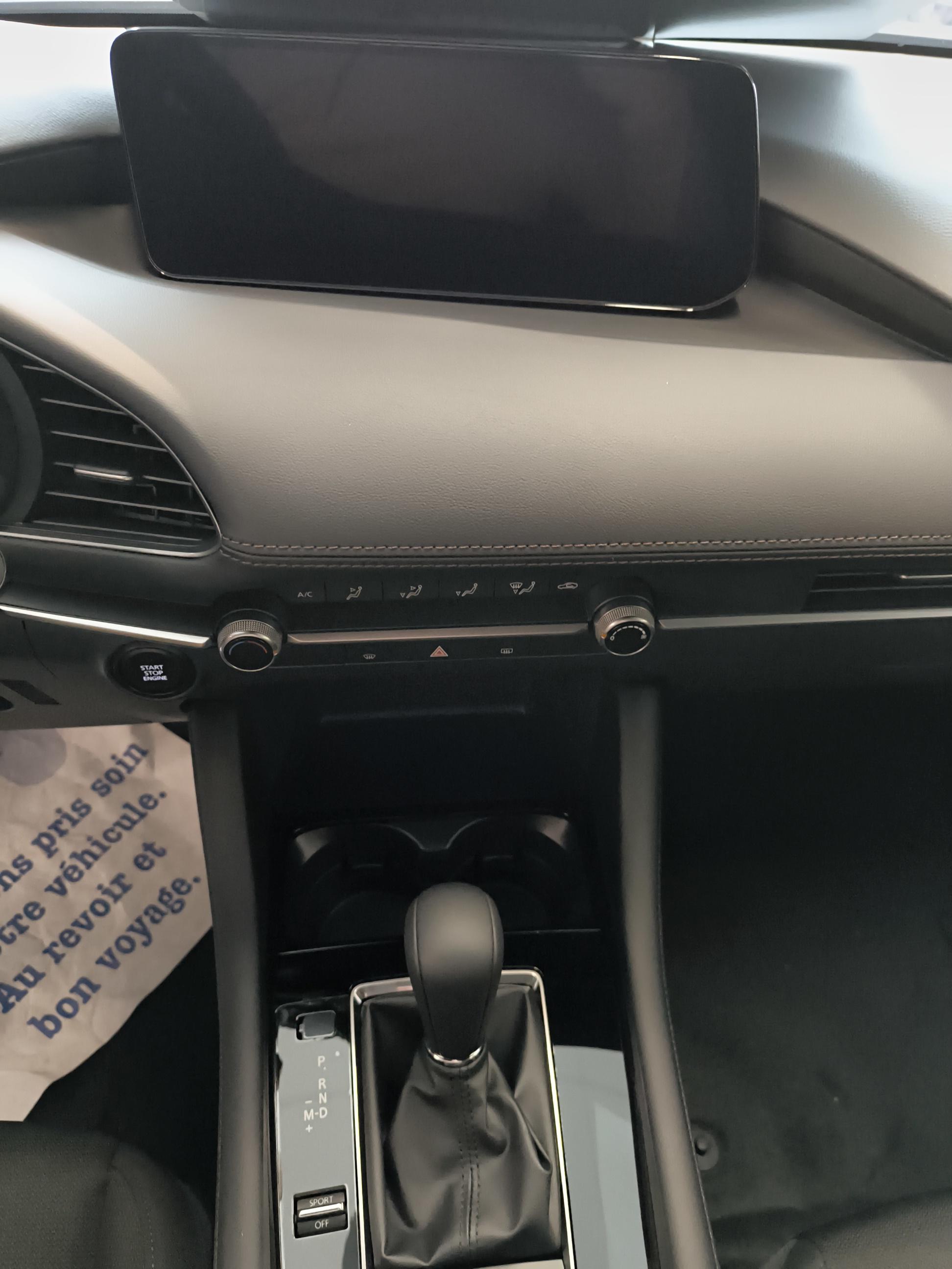 MAZDA Mazda3 5 portes 2.5L e-SKYACTIV-G M Hybrid 140 ch BVA6 Prime-Line - Véhicule Occasion - Océane Auto MAZDA Mazda3 5 portes 2.5L e-SKYACTIV-G M Hybrid 140 ch BVA6 Prime-Line - Véhicule Occasion Océane Auto