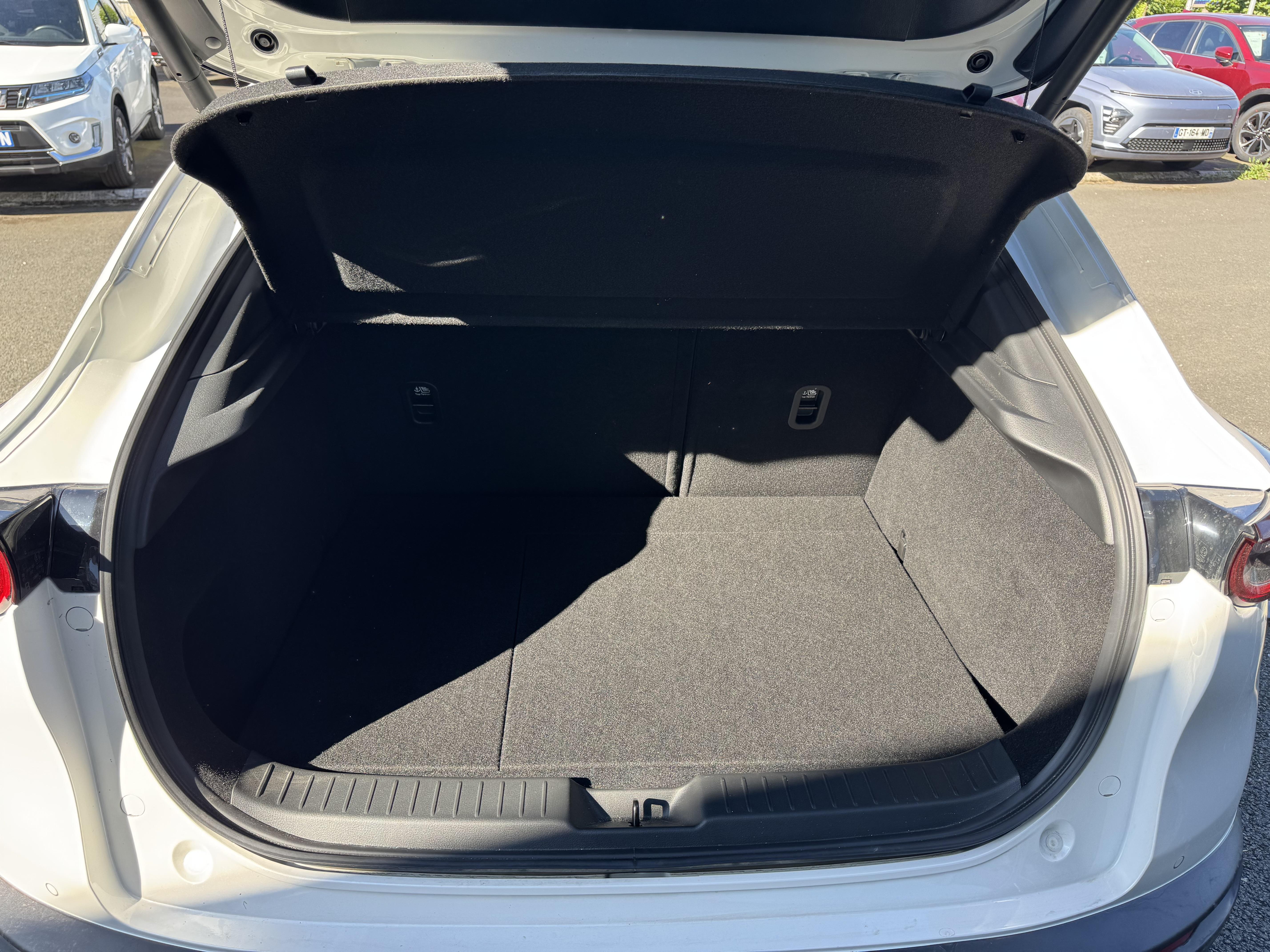 MAZDA CX-30 2.0L e-SKYACTIV X M Hybrid 186 ch 4x2 BVA6 Exclusive Bose - Véhicule Occasion - Océane Auto MAZDA CX-30 2.0L e-SKYACTIV X M Hybrid 186 ch 4x2 BVA6 Exclusive Bose - Véhicule Occasion Océane Auto