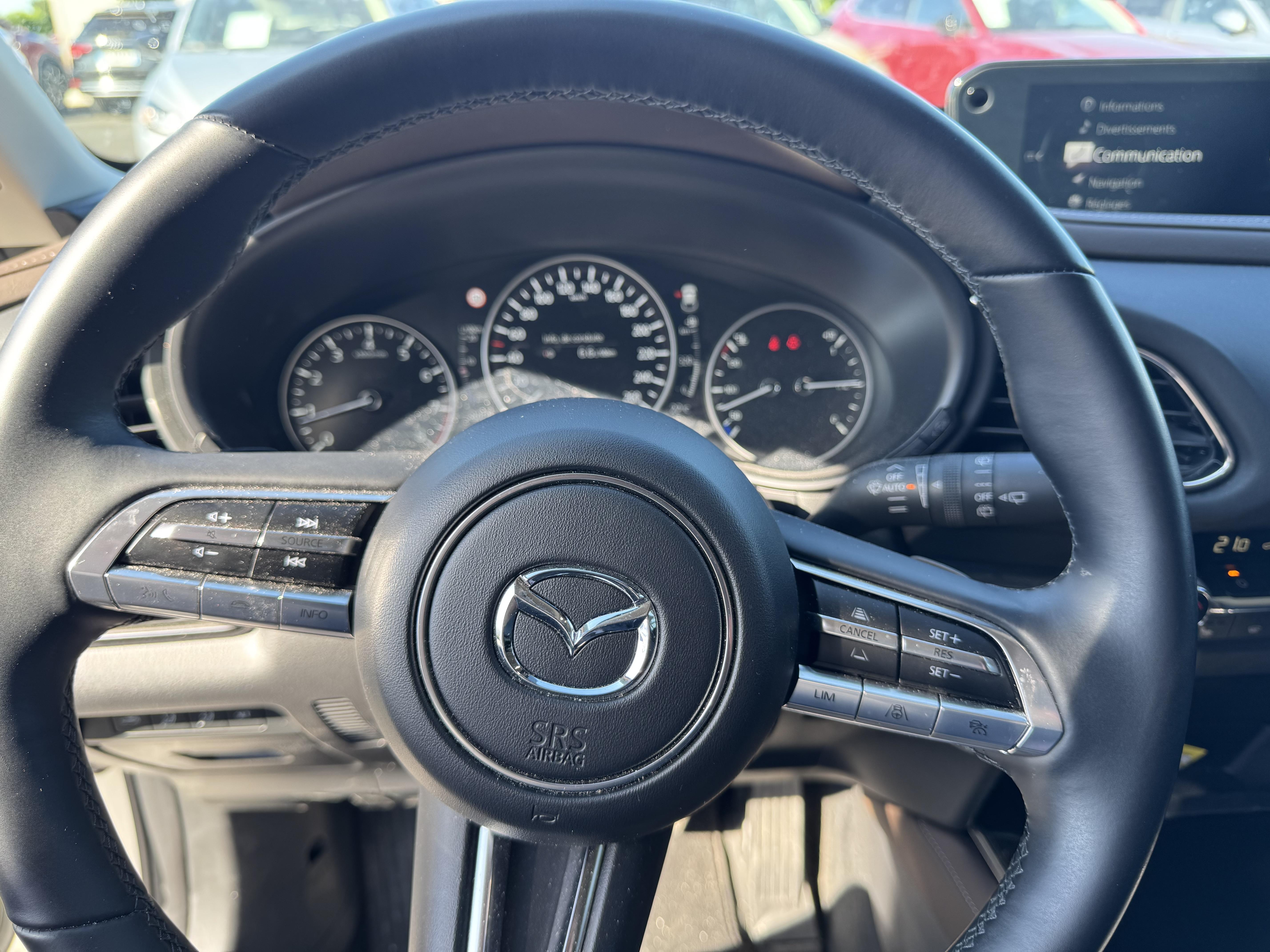 MAZDA CX-30 2.0L e-SKYACTIV X M Hybrid 186 ch 4x2 BVA6 Exclusive Bose - Véhicule Occasion - Océane Auto MAZDA CX-30 2.0L e-SKYACTIV X M Hybrid 186 ch 4x2 BVA6 Exclusive Bose - Véhicule Occasion Océane Auto