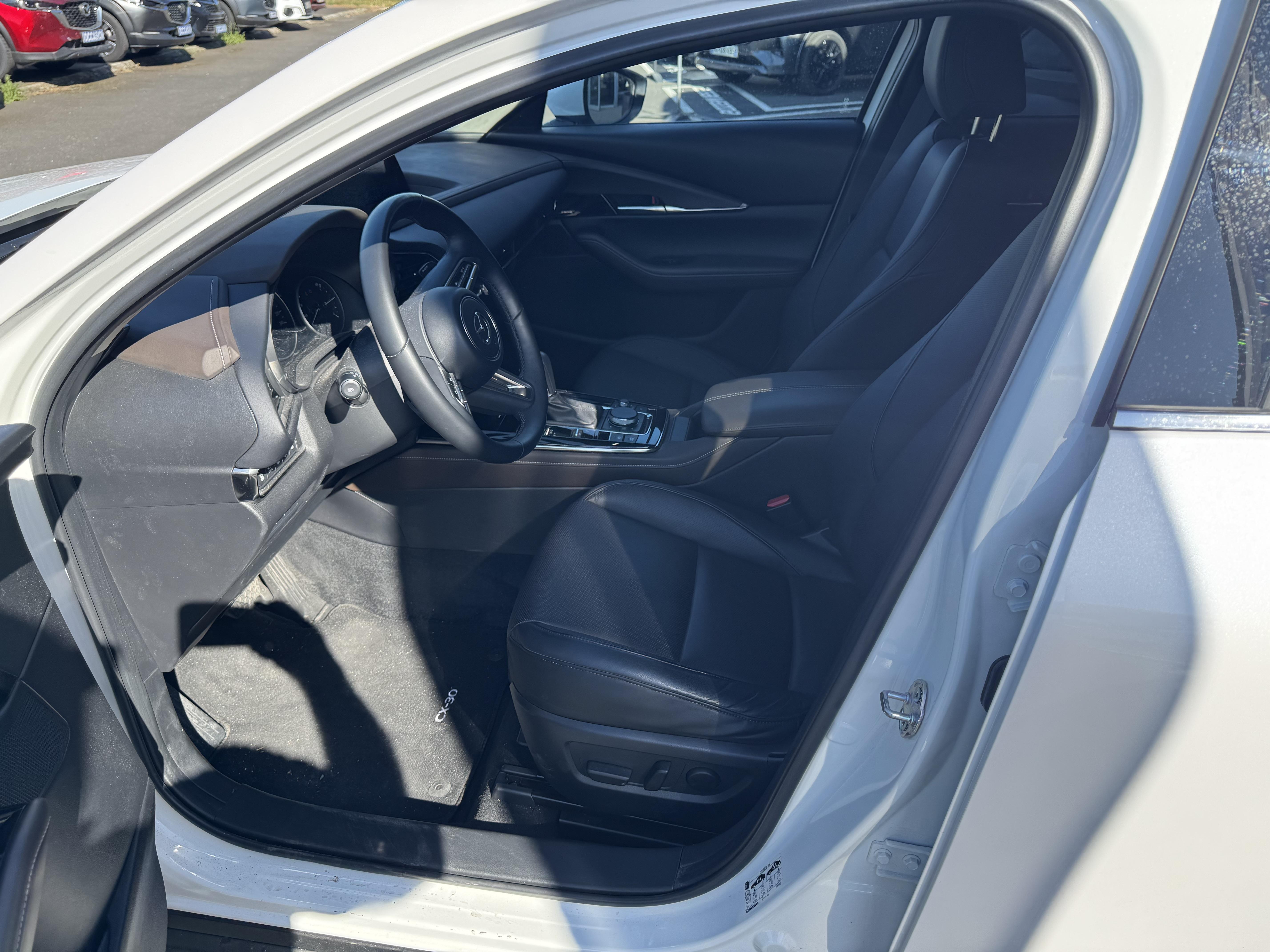 MAZDA CX-30 2.0L e-SKYACTIV X M Hybrid 186 ch 4x2 BVA6 Exclusive Bose - Véhicule Occasion - Océane Auto MAZDA CX-30 2.0L e-SKYACTIV X M Hybrid 186 ch 4x2 BVA6 Exclusive Bose - Véhicule Occasion Océane Auto